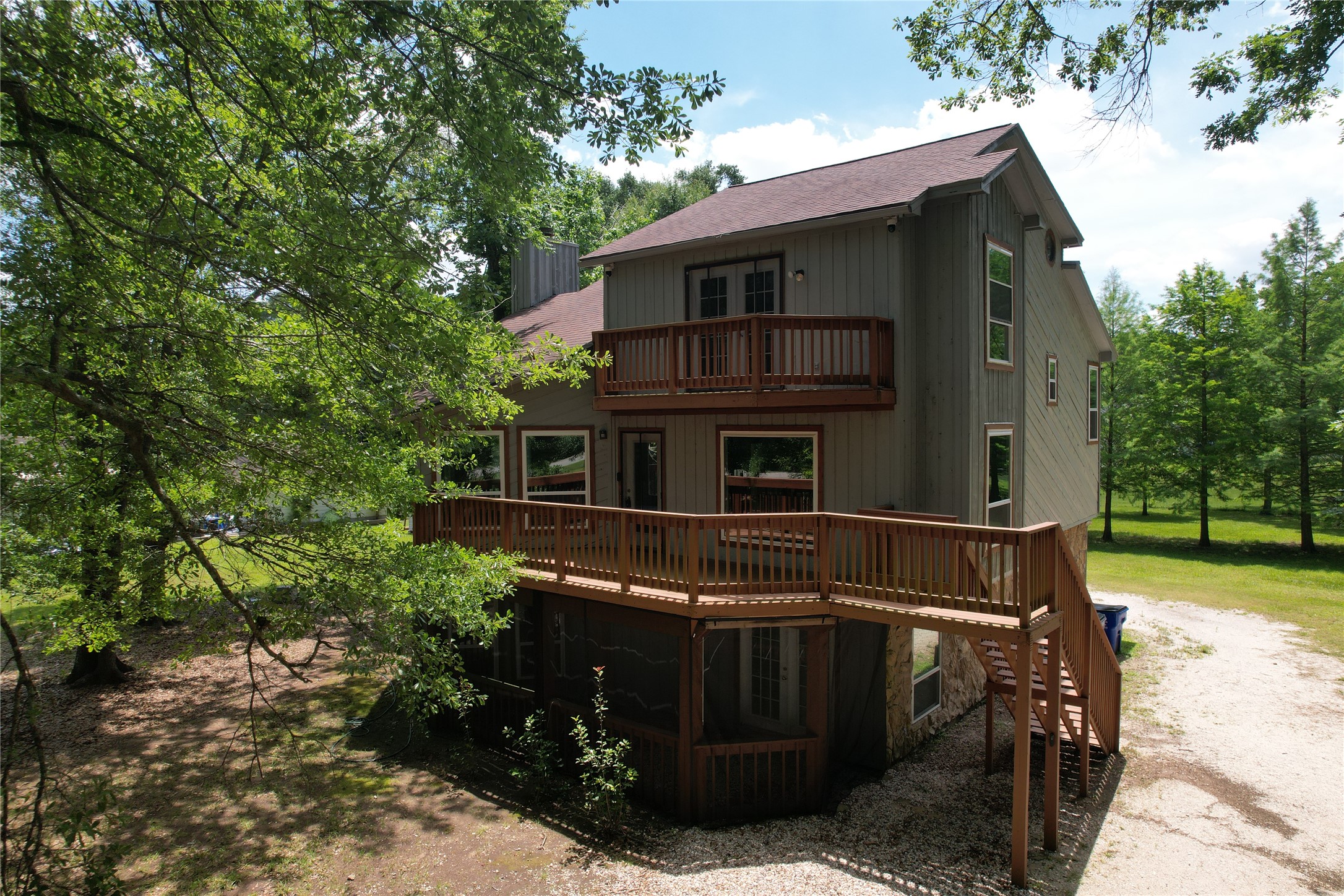 512 County Road 337 Property Photo 1