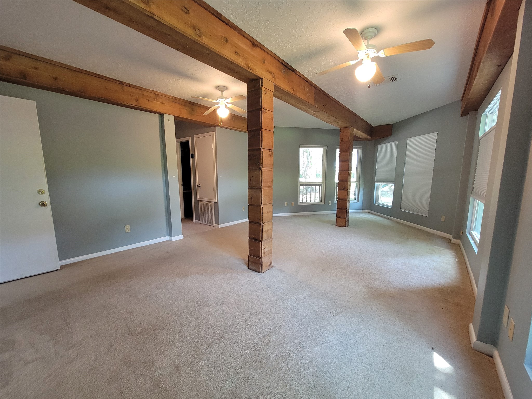 512 County Road 337 Property Photo 13