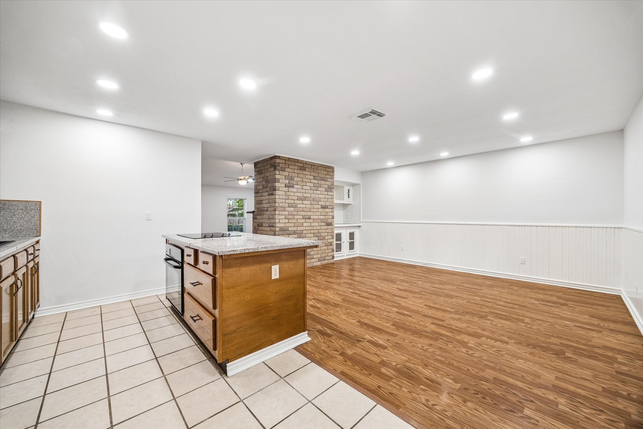 6830 Pickett Drive Property Photo 15