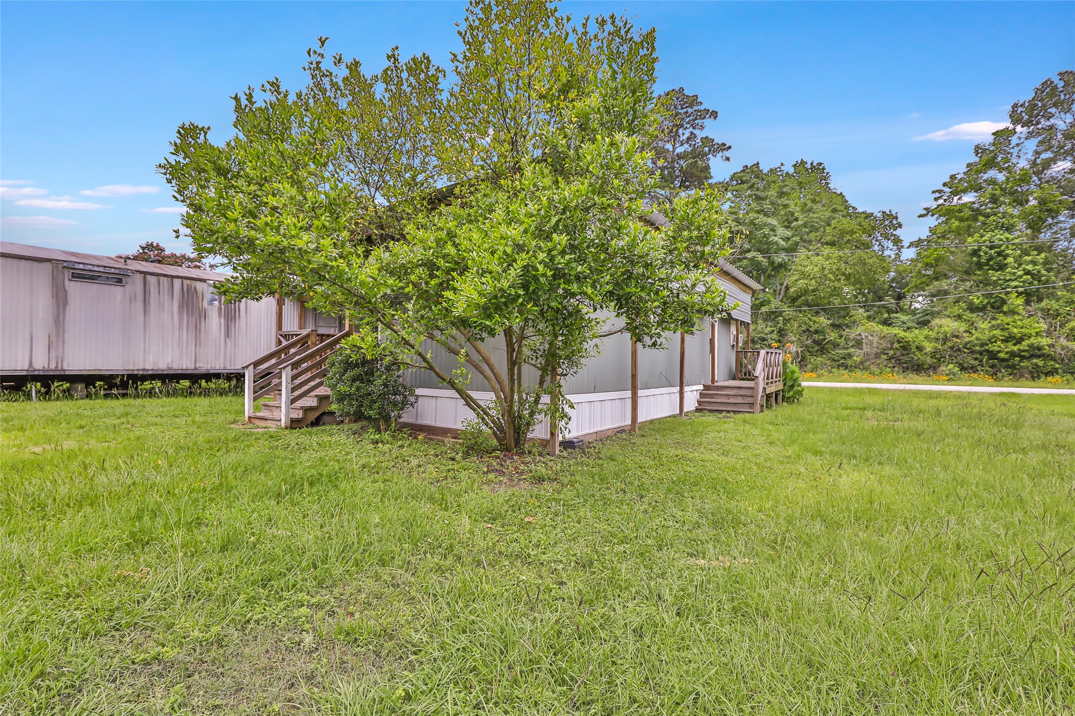 10821 Highway 150, 19 Property Photo 2