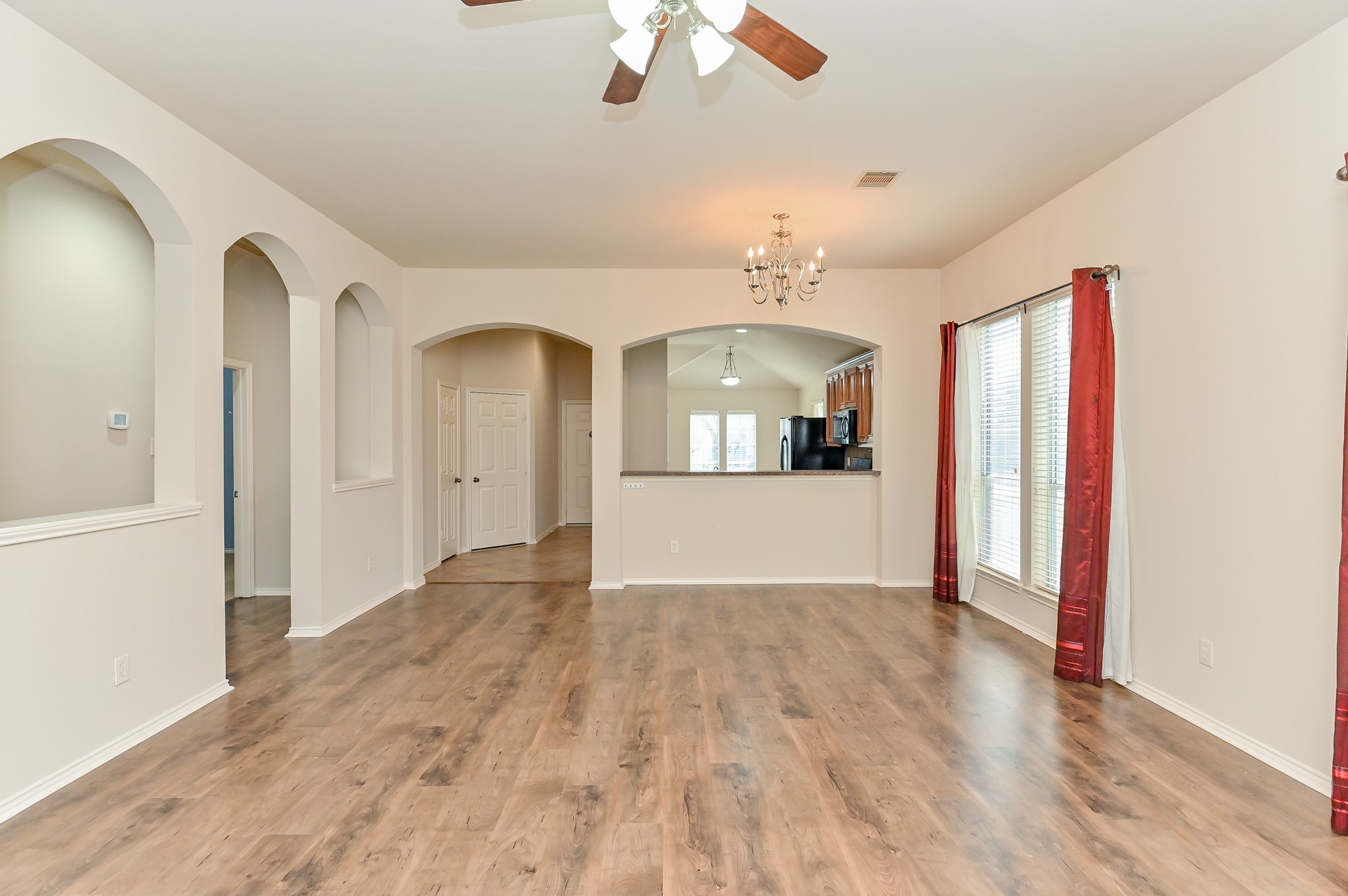 2106 Castle Gardens Lane Property Photo 7