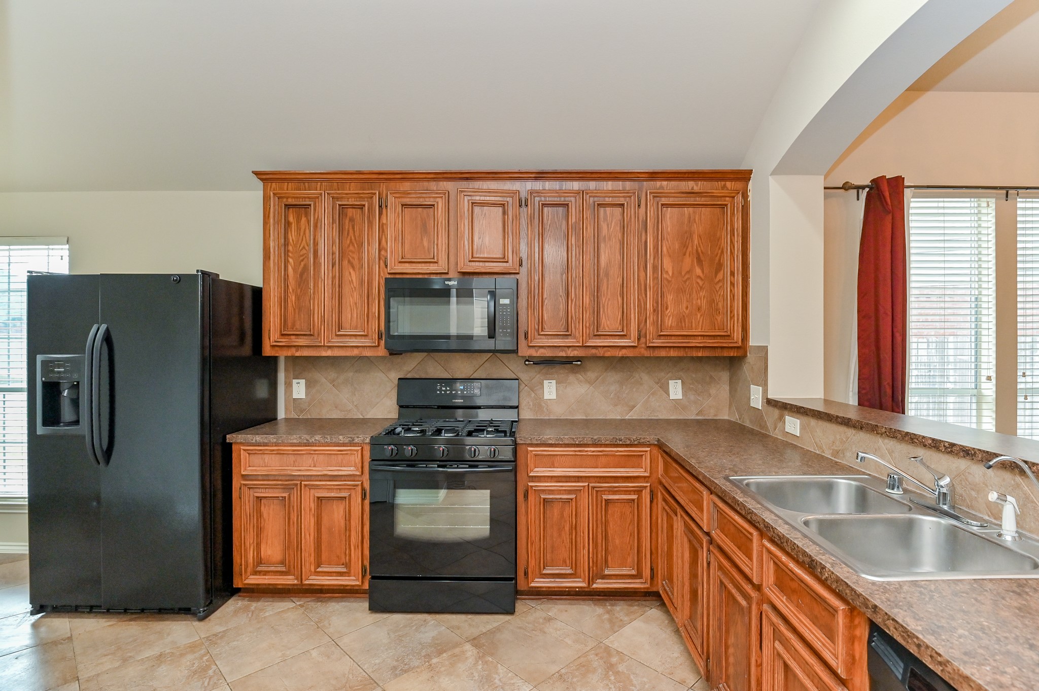 2106 Castle Gardens Lane Property Photo 15