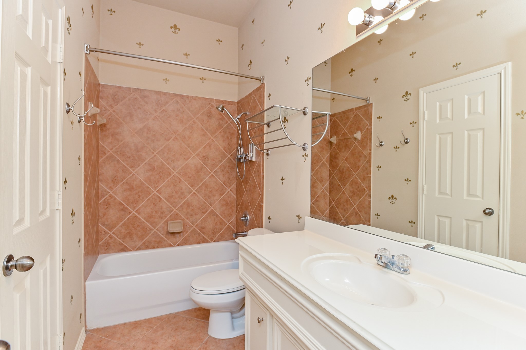 2106 Castle Gardens Lane Property Photo 17