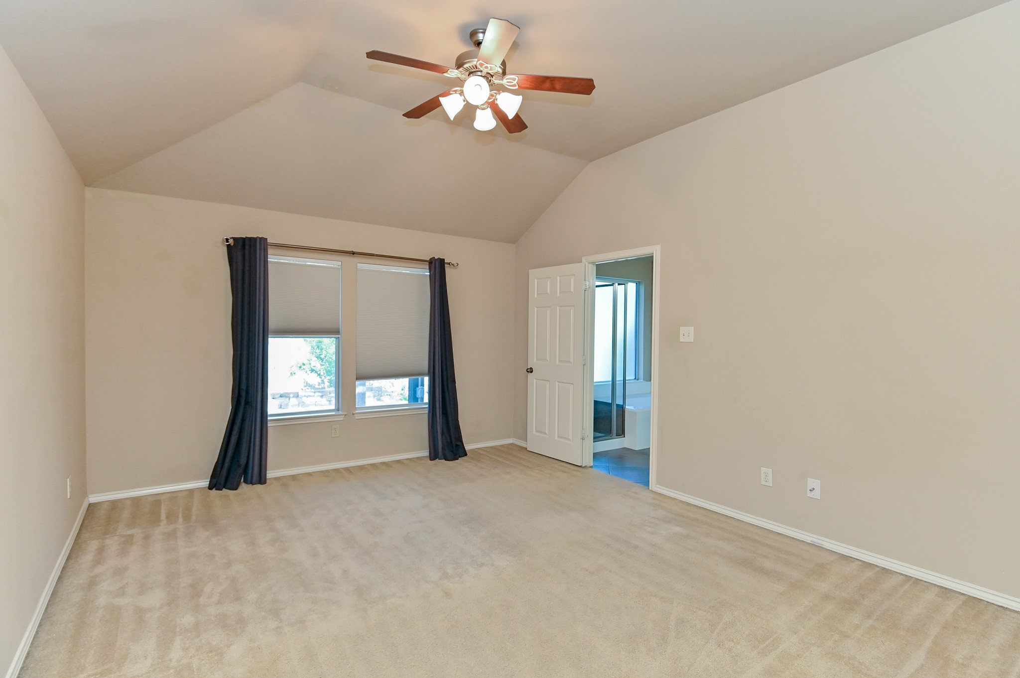 2106 Castle Gardens Lane Property Photo 21
