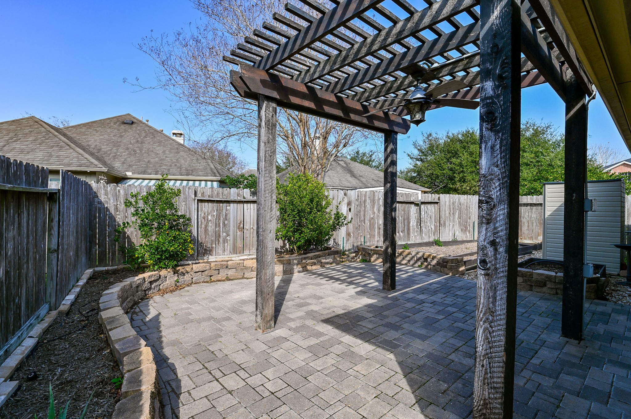 2106 Castle Gardens Lane Property Photo 32
