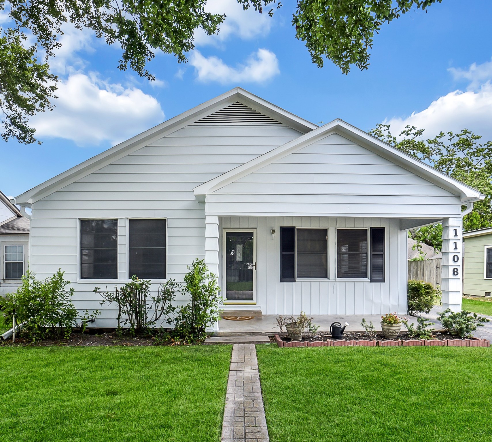 1108 Alvin Street Property Photo 1