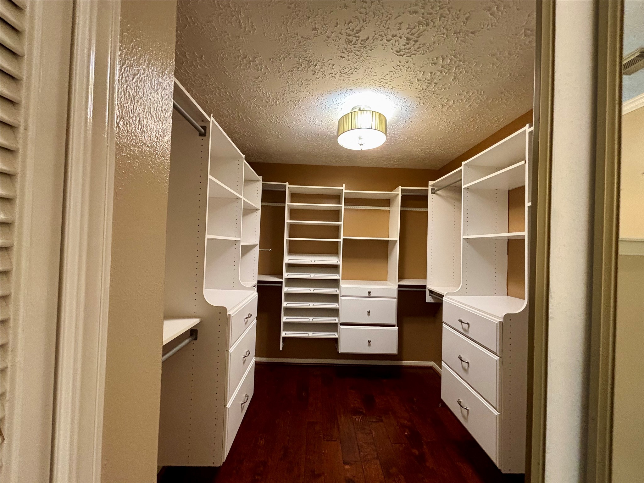 12702 Meadway Court Property Photo 19