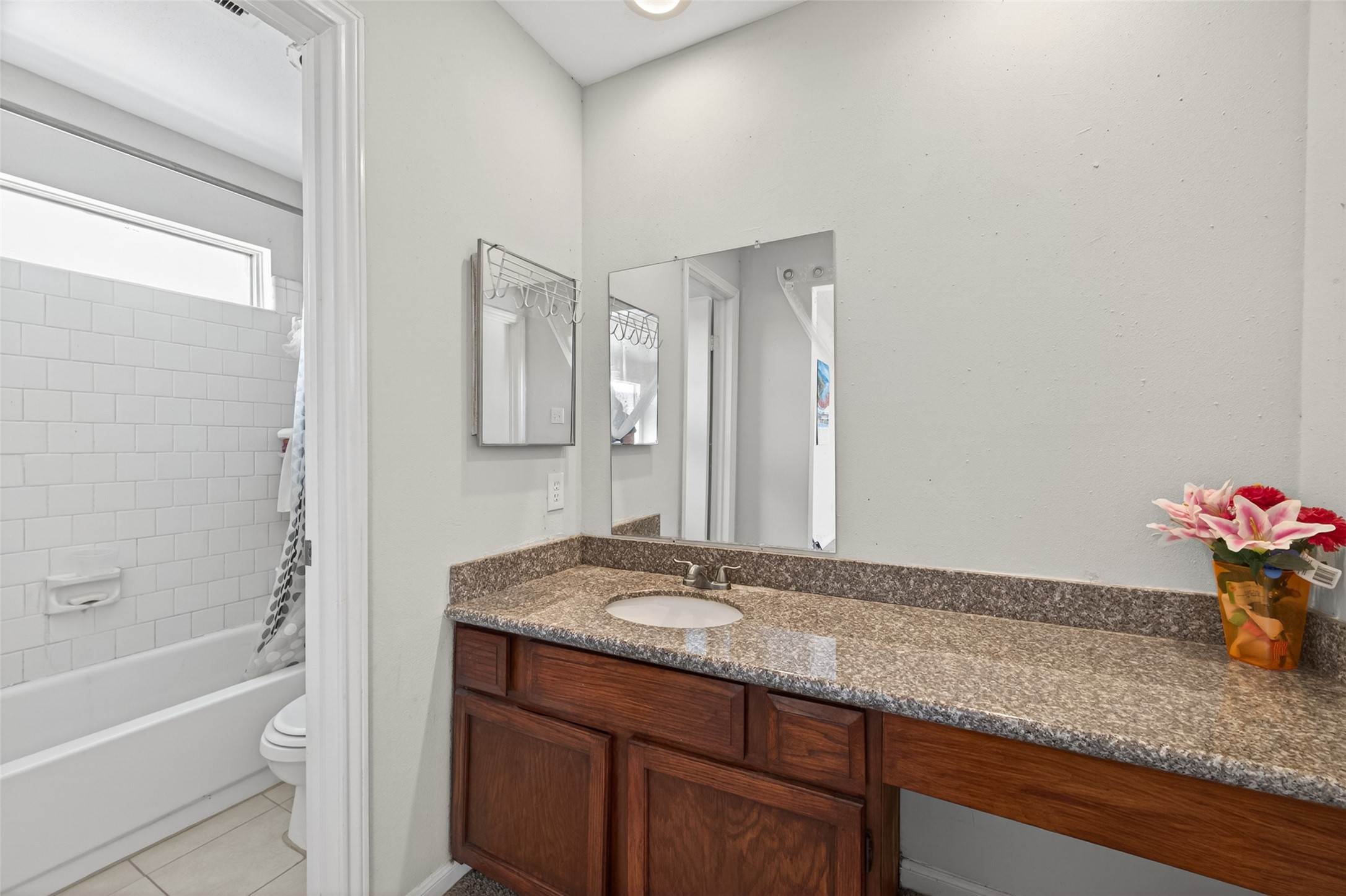 7709 Shadow Hill Lane Property Photo 24