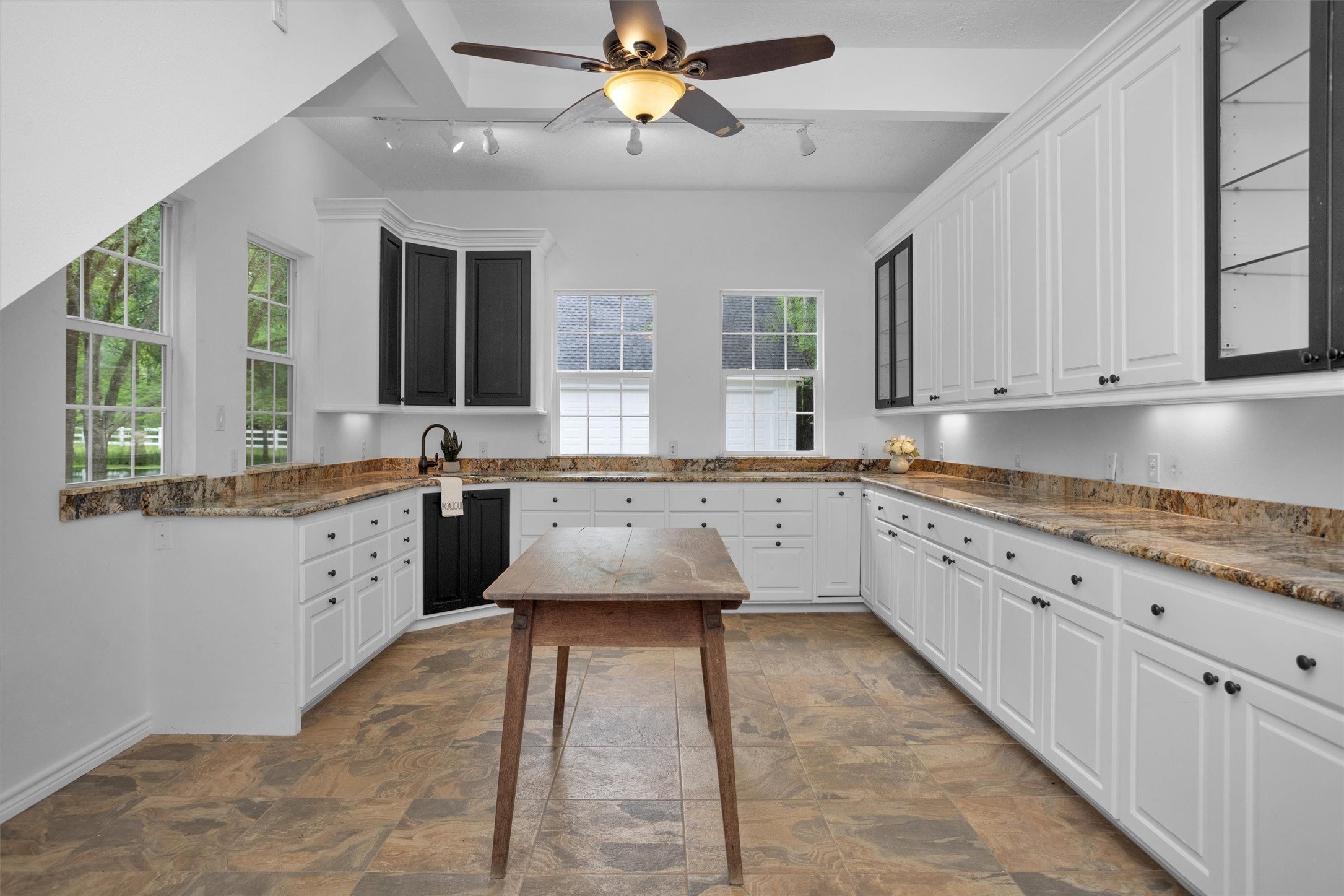 36922 High Chaparral Property Photo 12