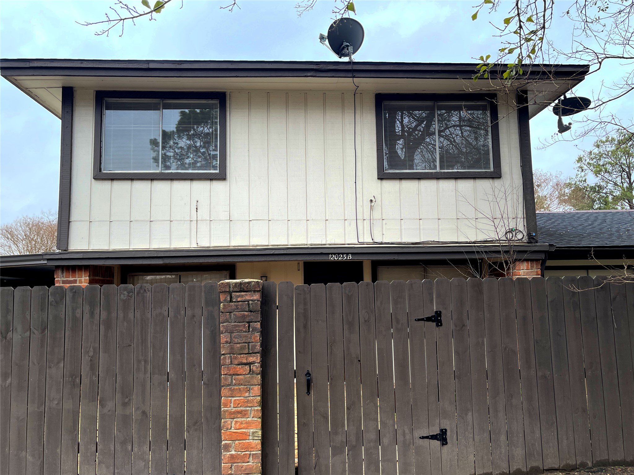 12023 Greenwood Forest Drive B Property Photo