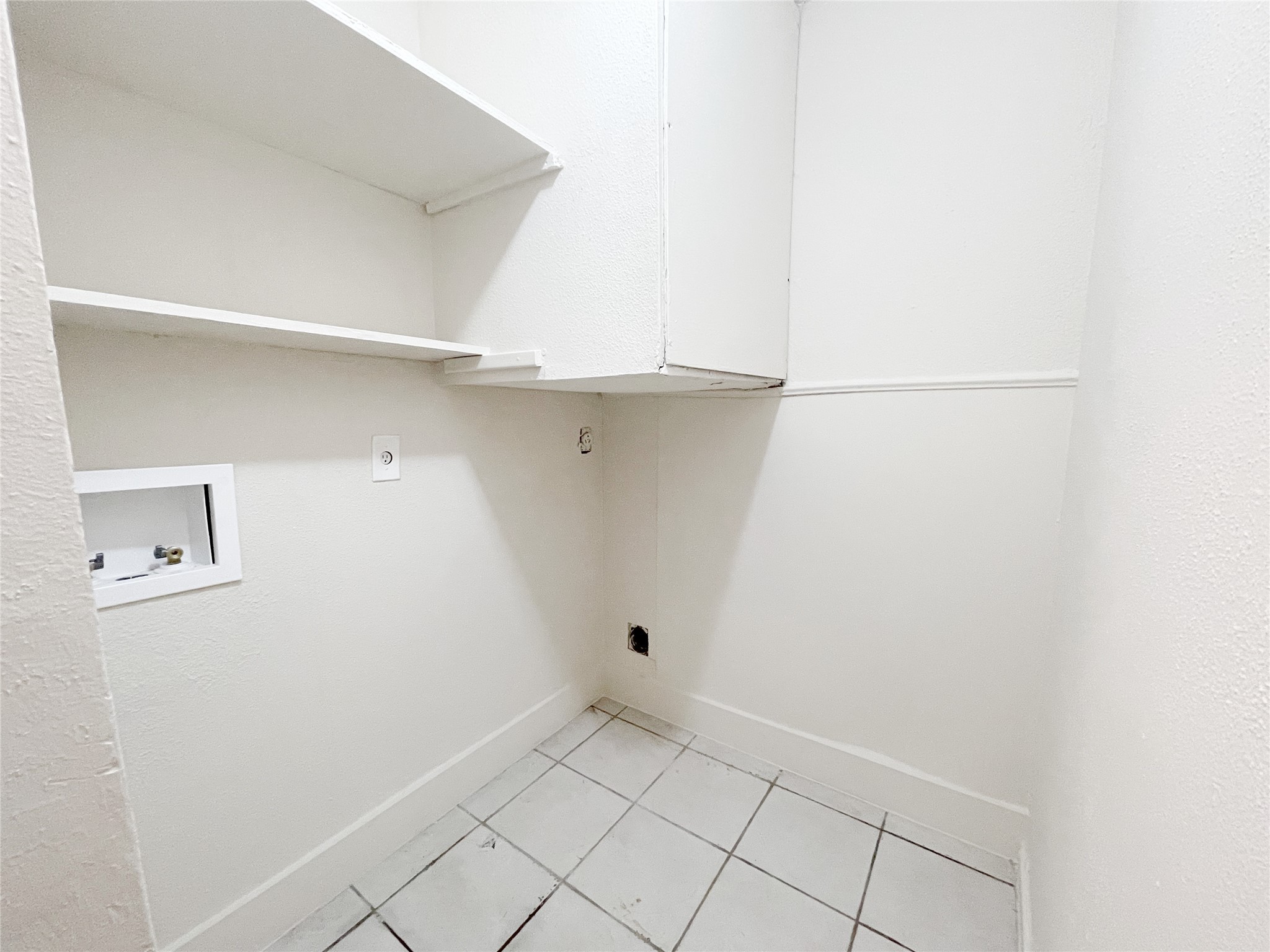 12023 Greenwood Forest Drive B Property Photo 10