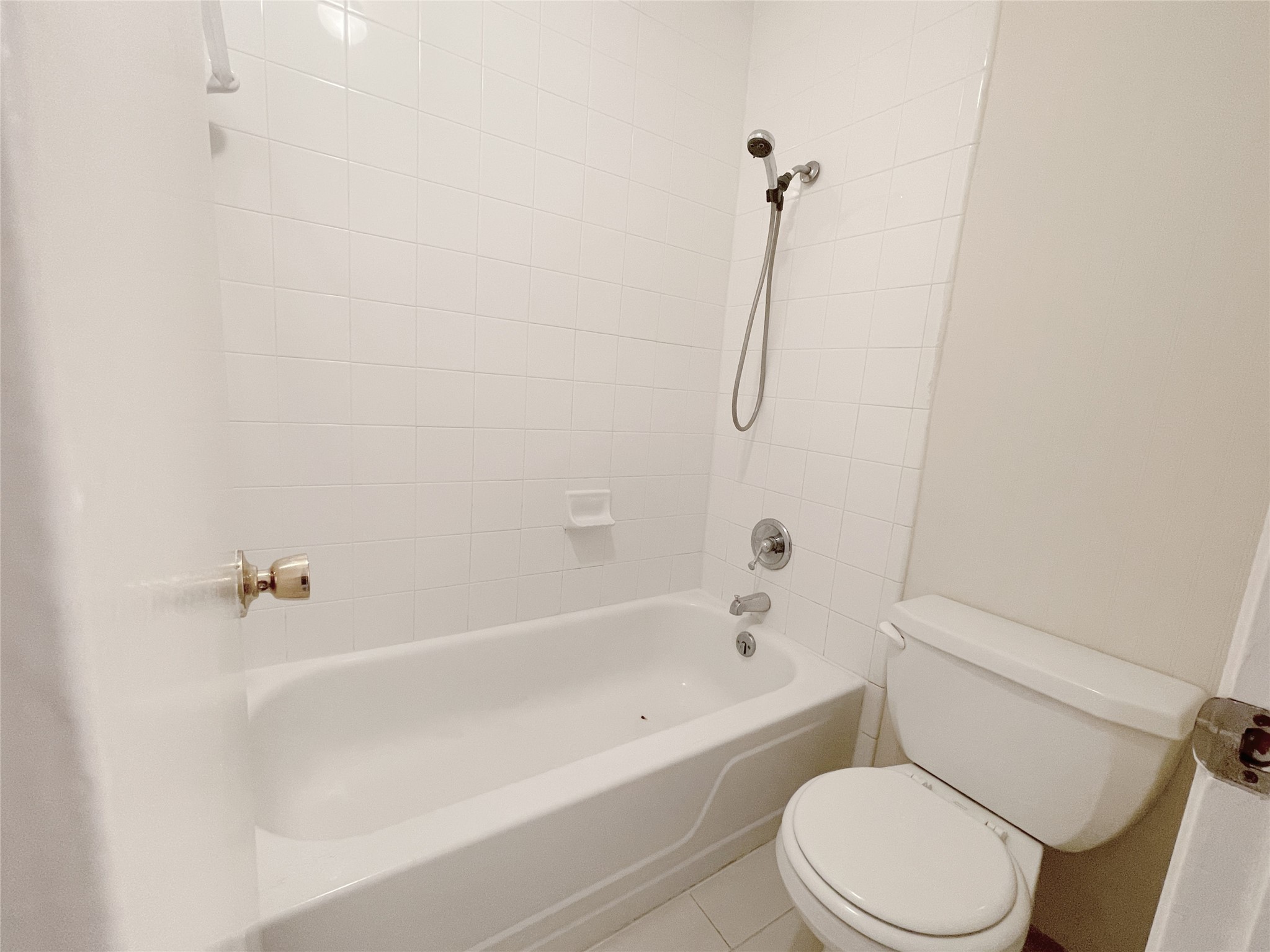 12023 Greenwood Forest Drive B Property Photo 12