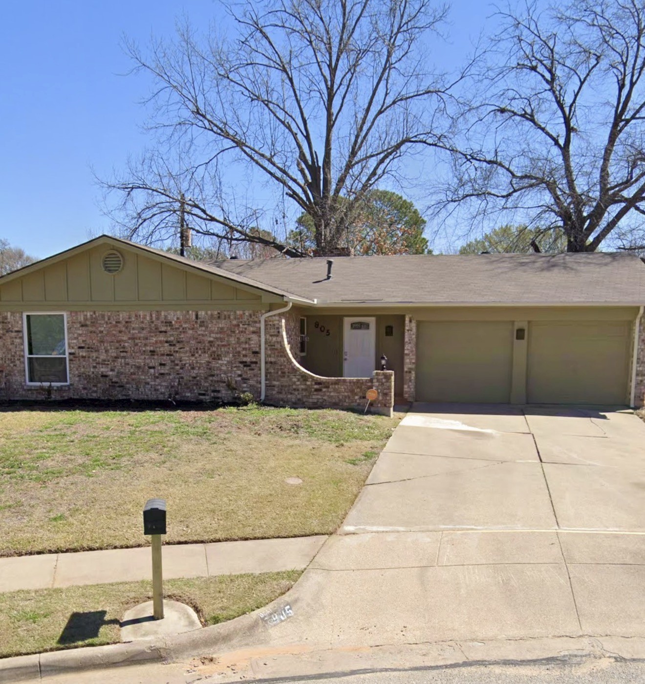 905 Kristin Court Property Photo 6