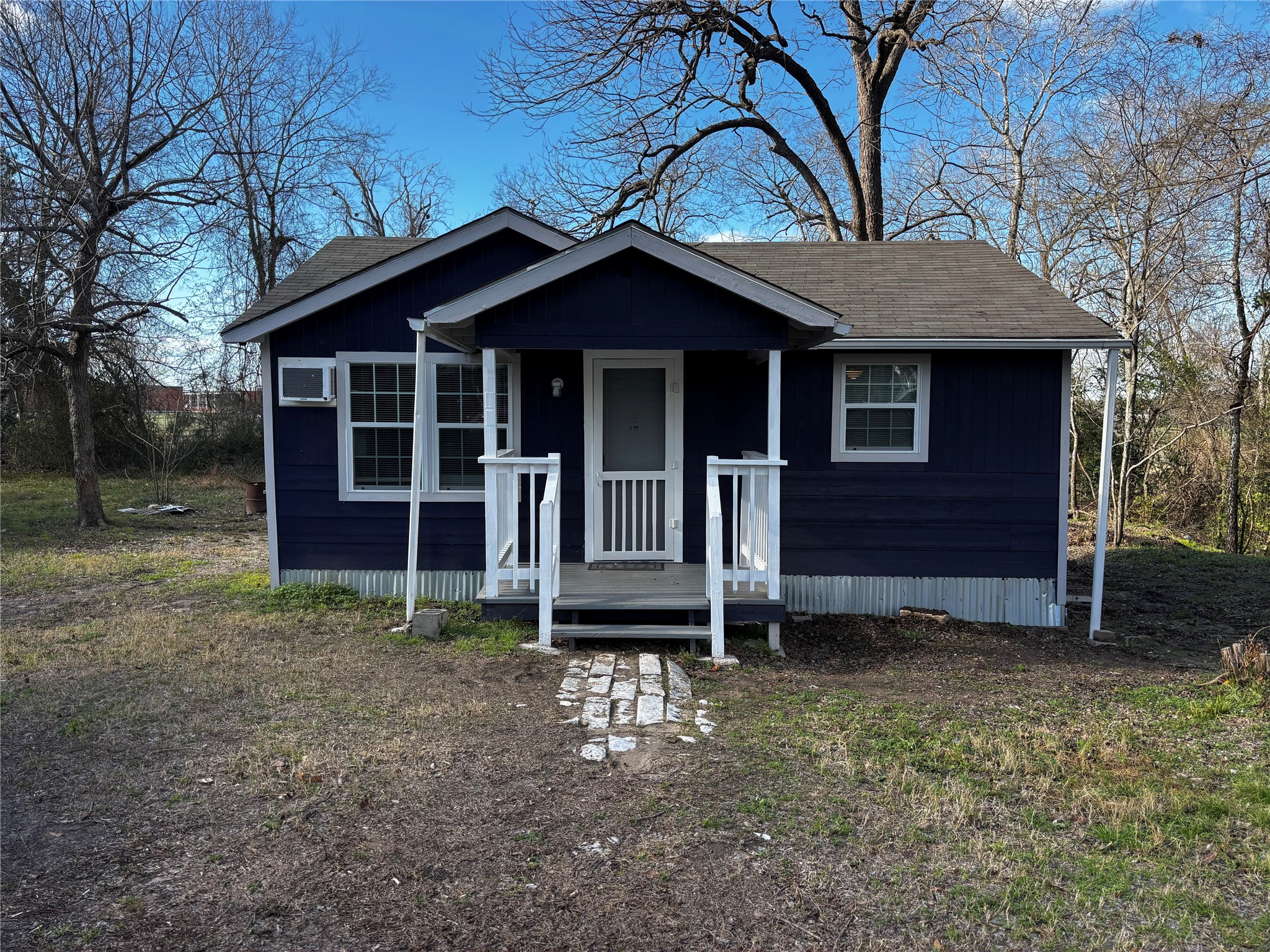 100b Ross Street Property Photo
