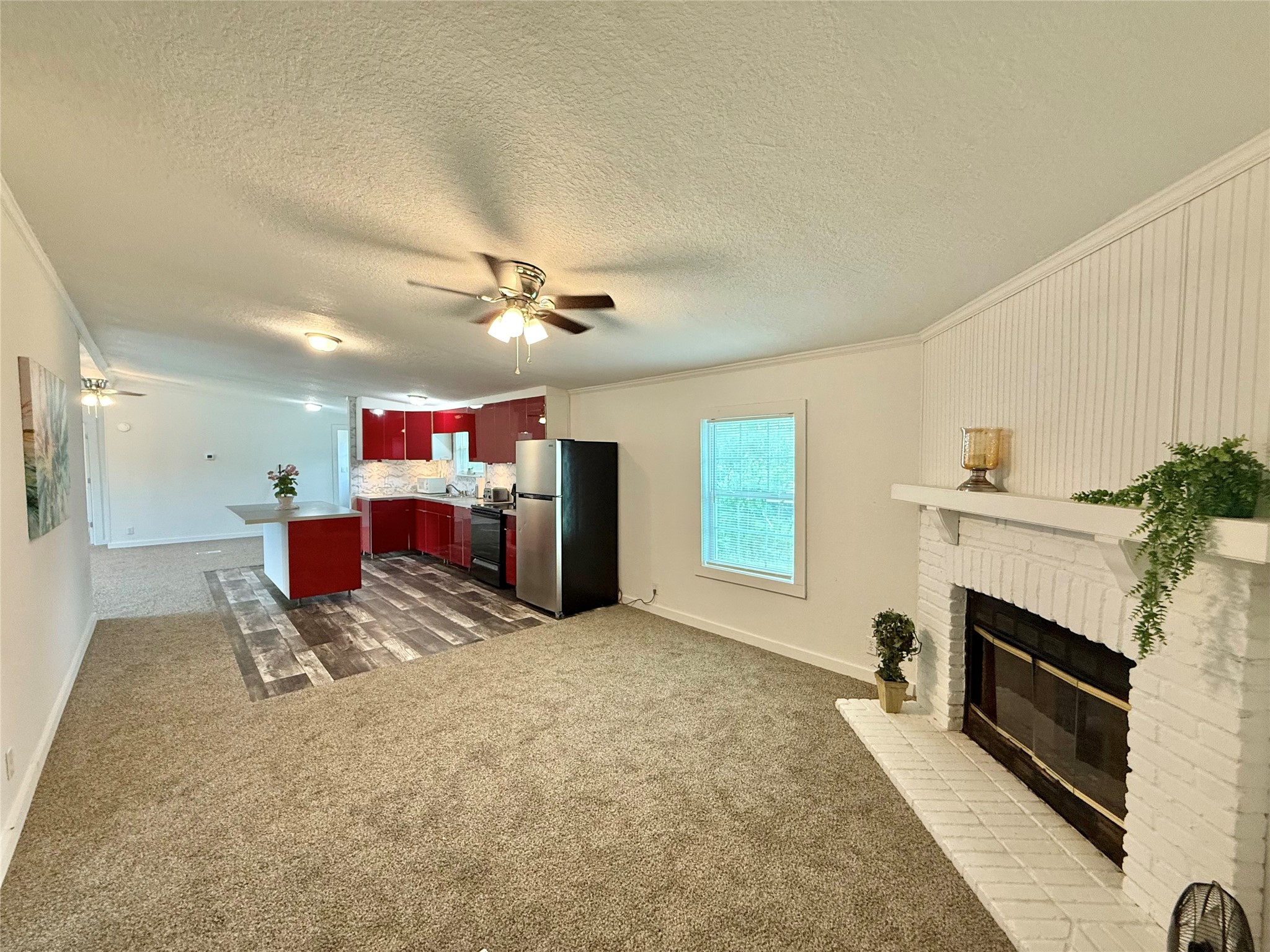 237 Linda Lane Property Photo 3
