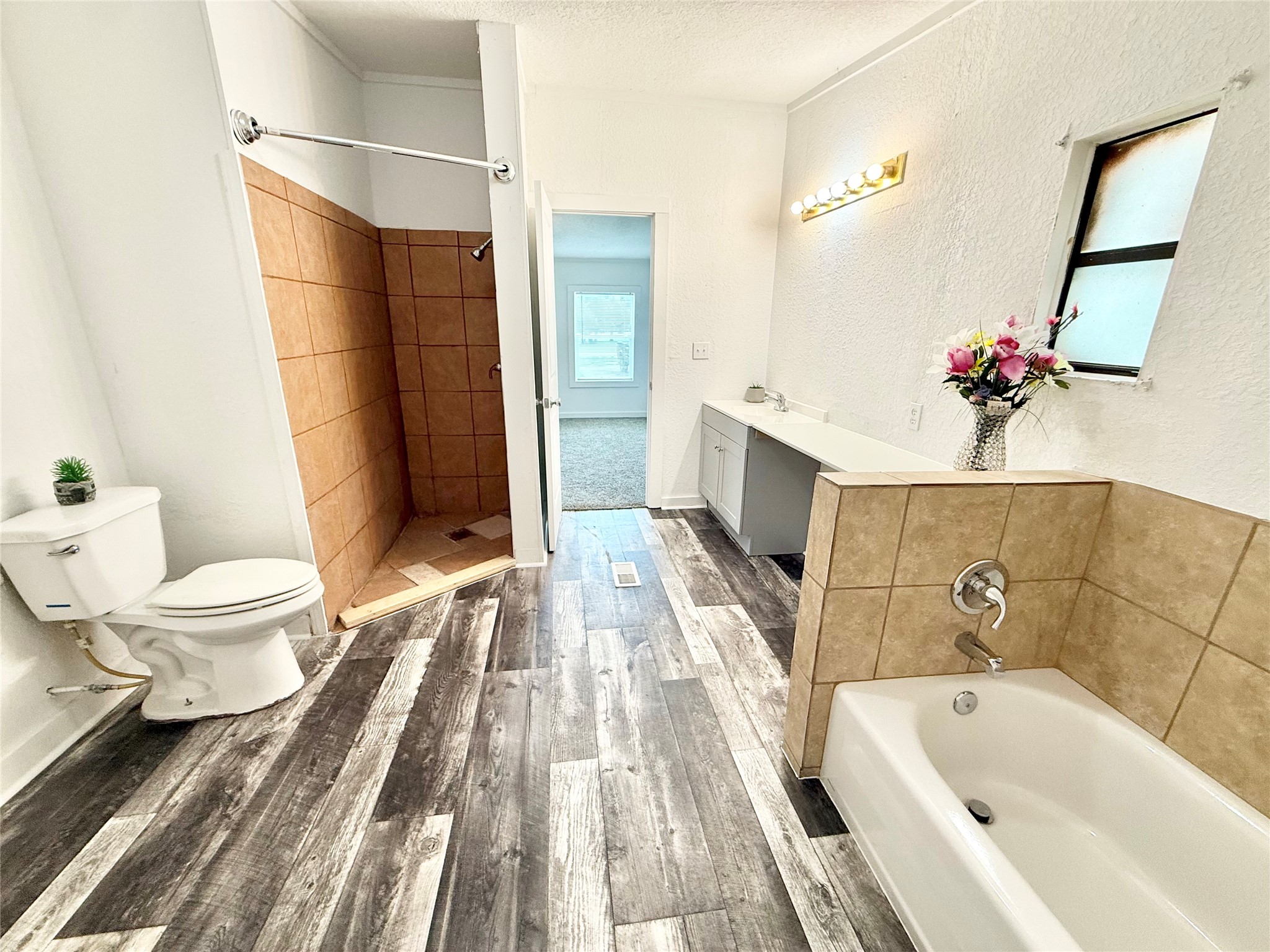 237 Linda Lane Property Photo 10