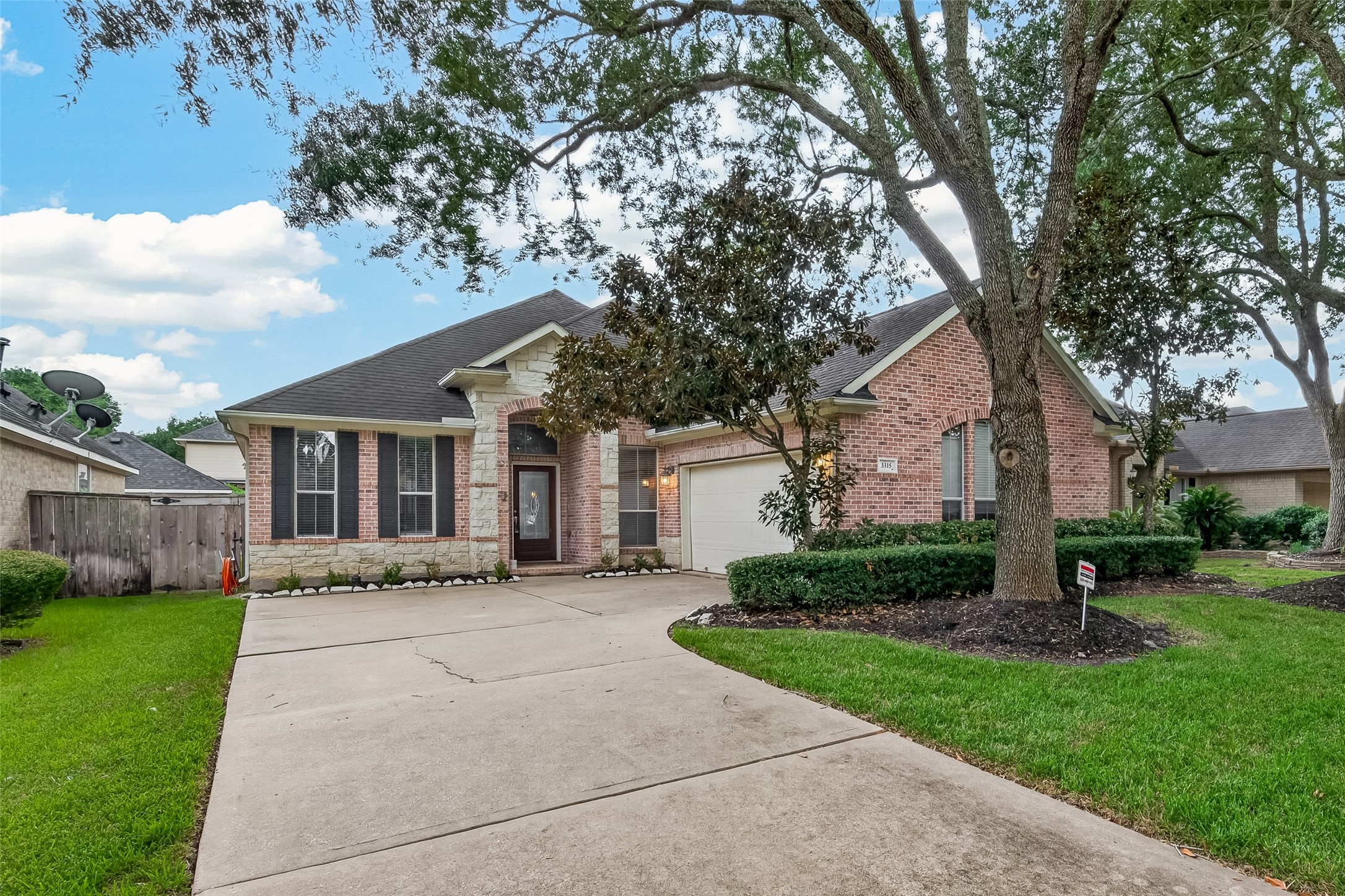 3315 Long Briar Lane Property Photo 2