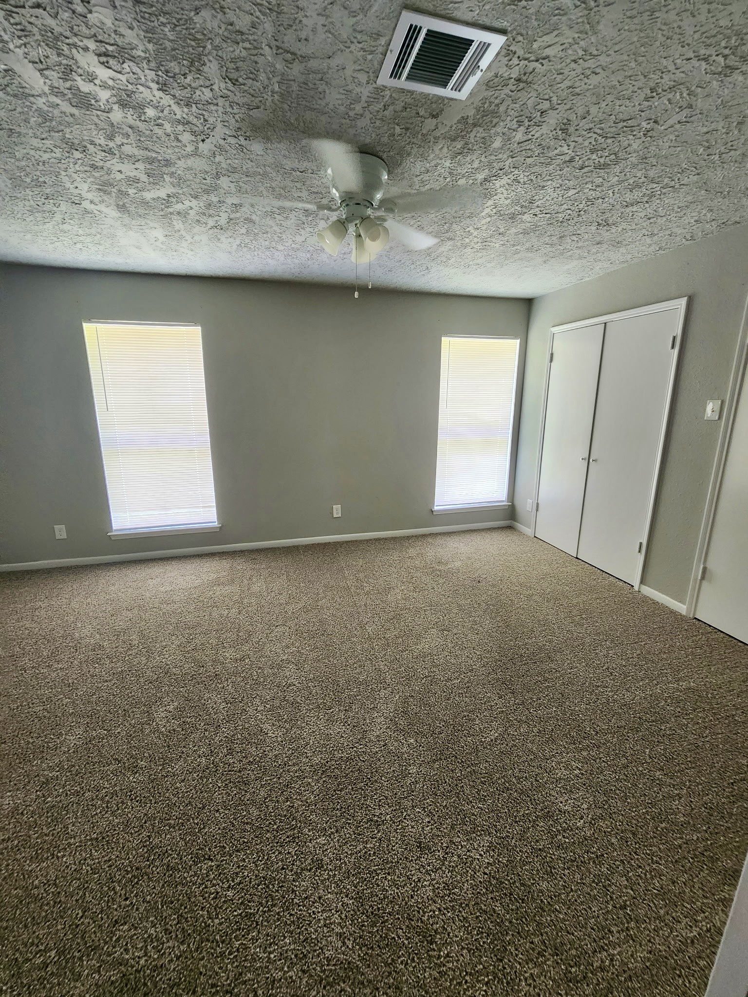 3860 Jasmine Drive Property Photo 5
