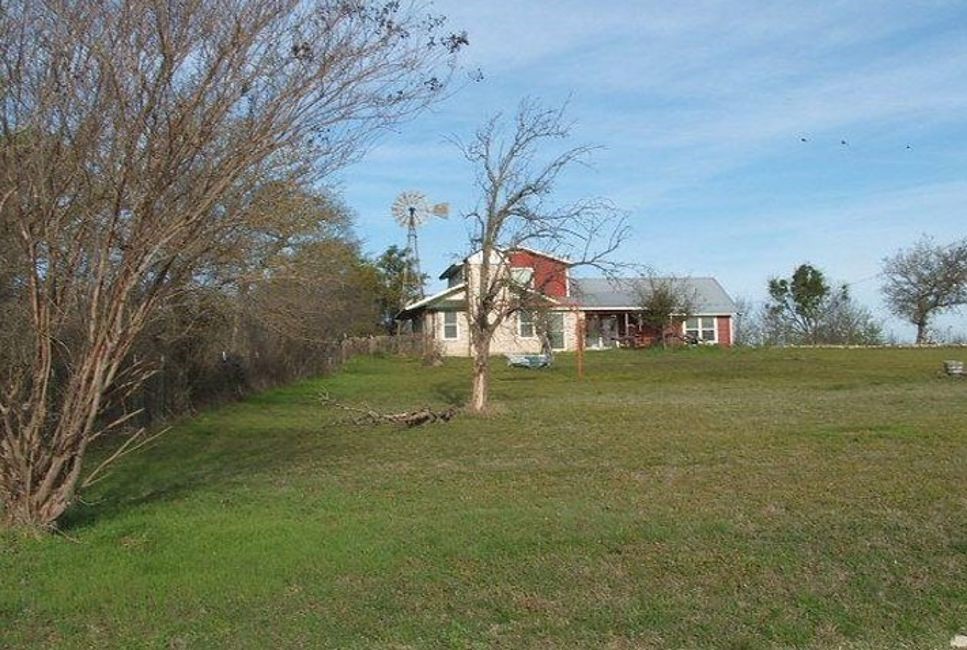 1400 County Road 250 Property Photo 2