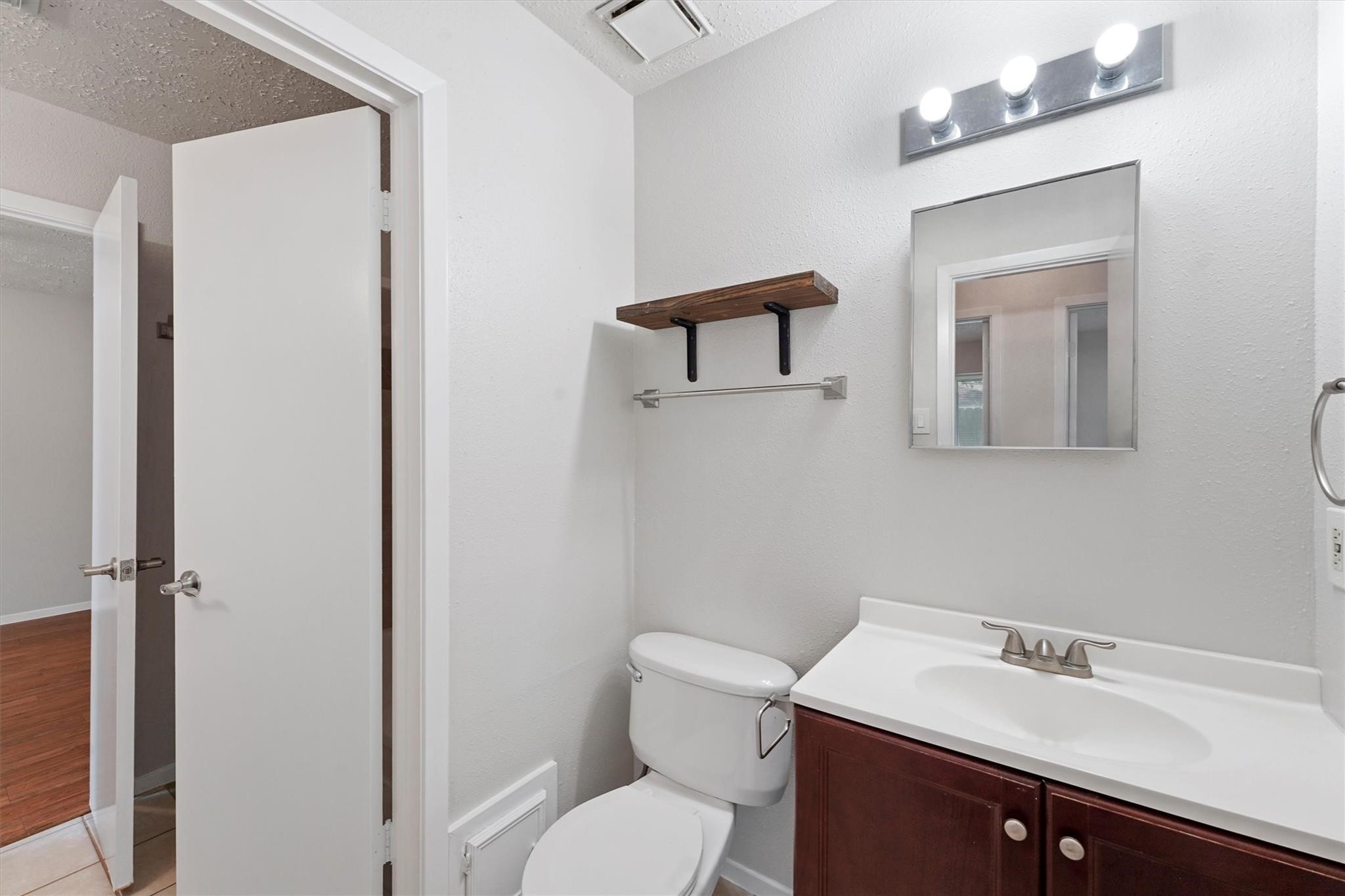 9335 Crescent Moon Drive Property Photo 10