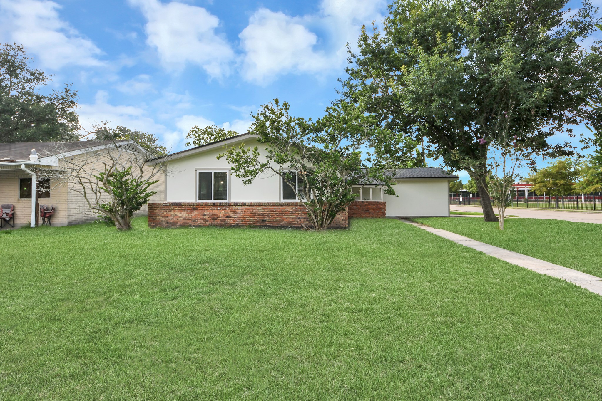 5743 Newquay Street Property Photo 1
