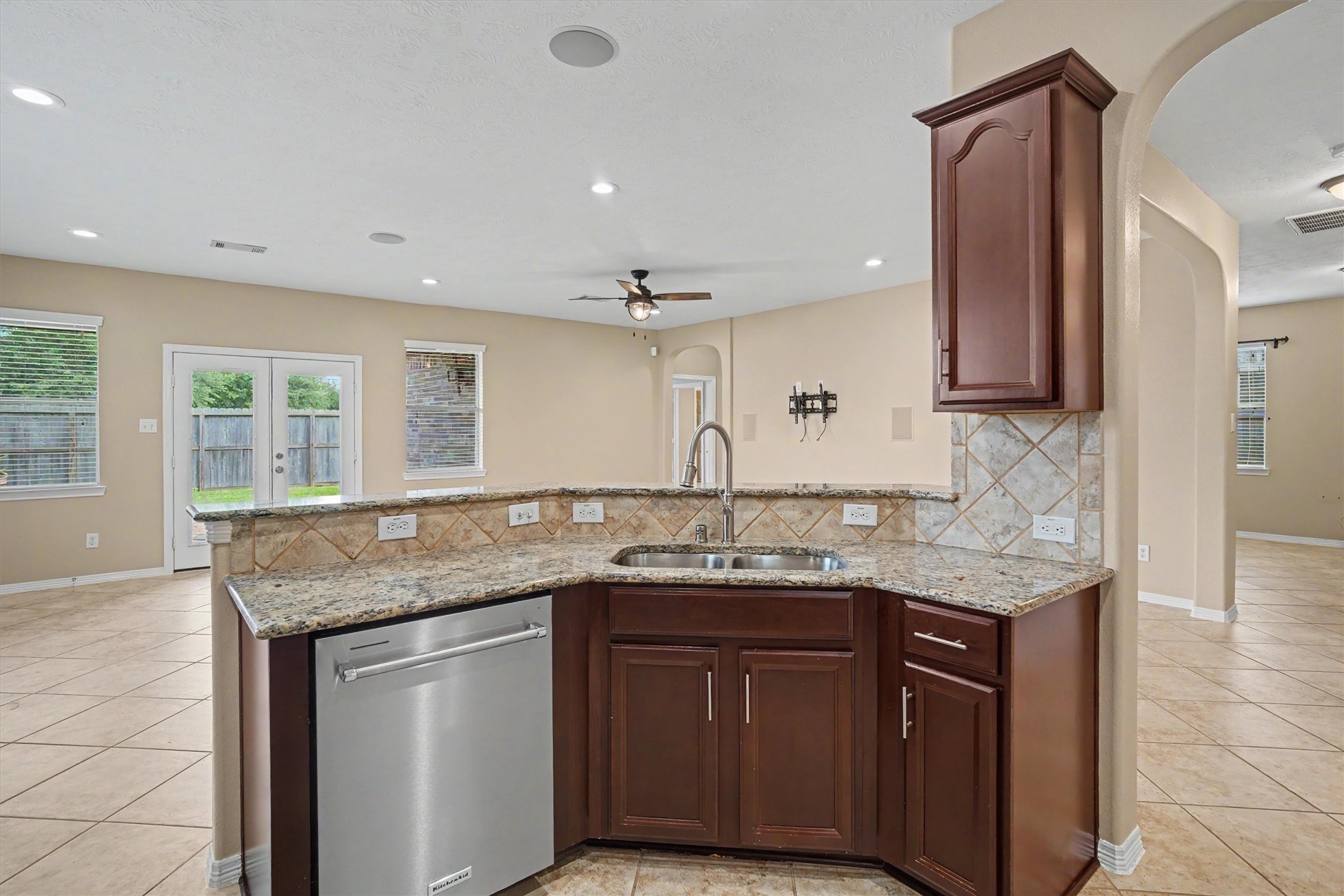 2875 Torano Circle Property Photo 14