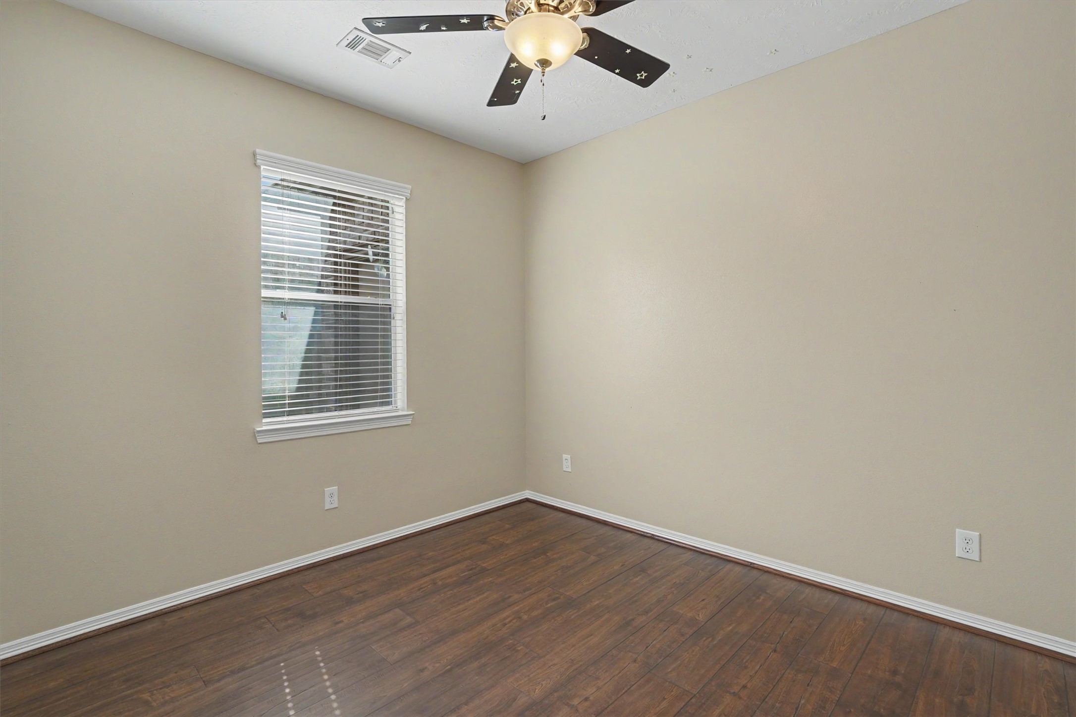 2875 Torano Circle Property Photo 24
