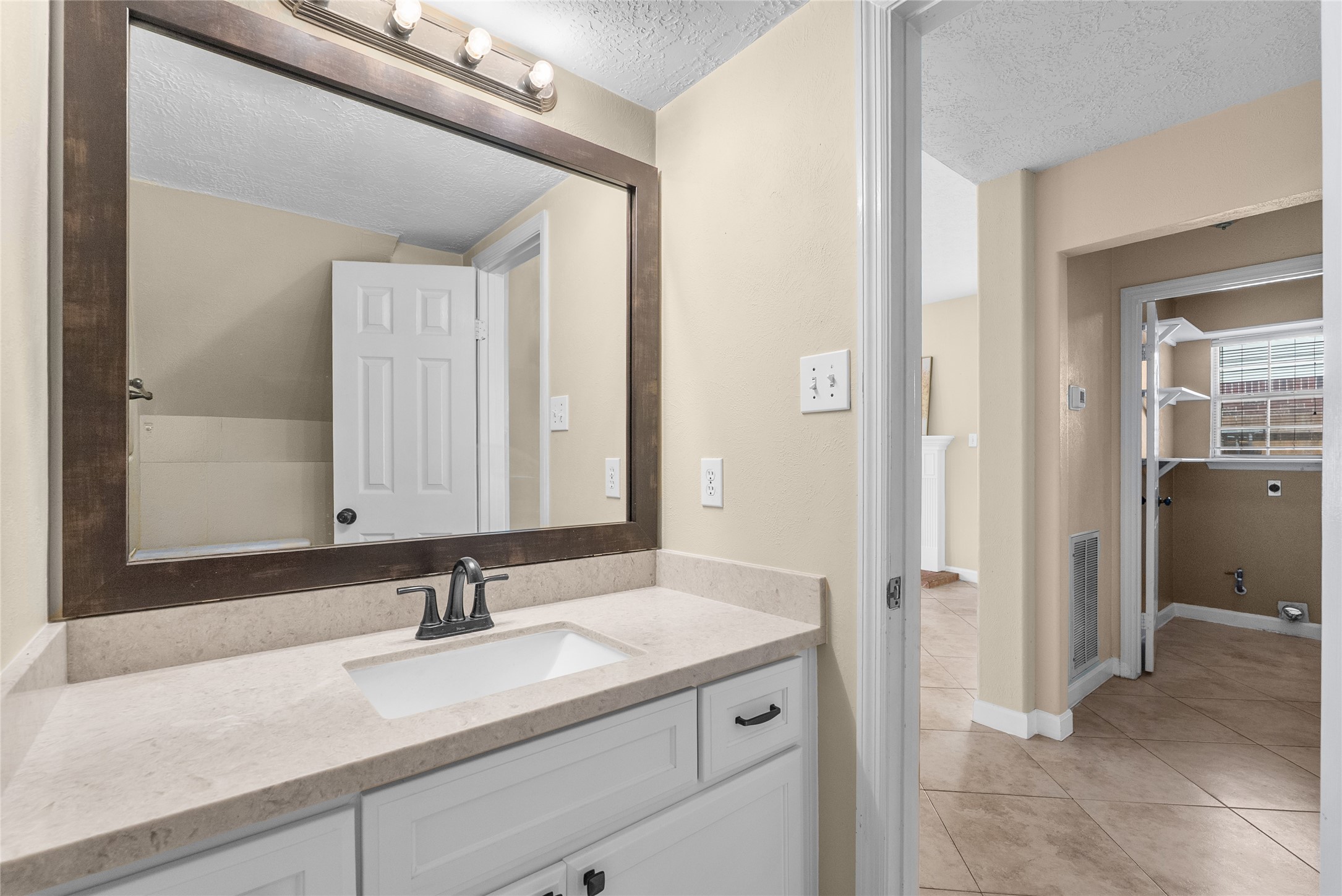 2212 Palm Lagoon Drive Property Photo 36