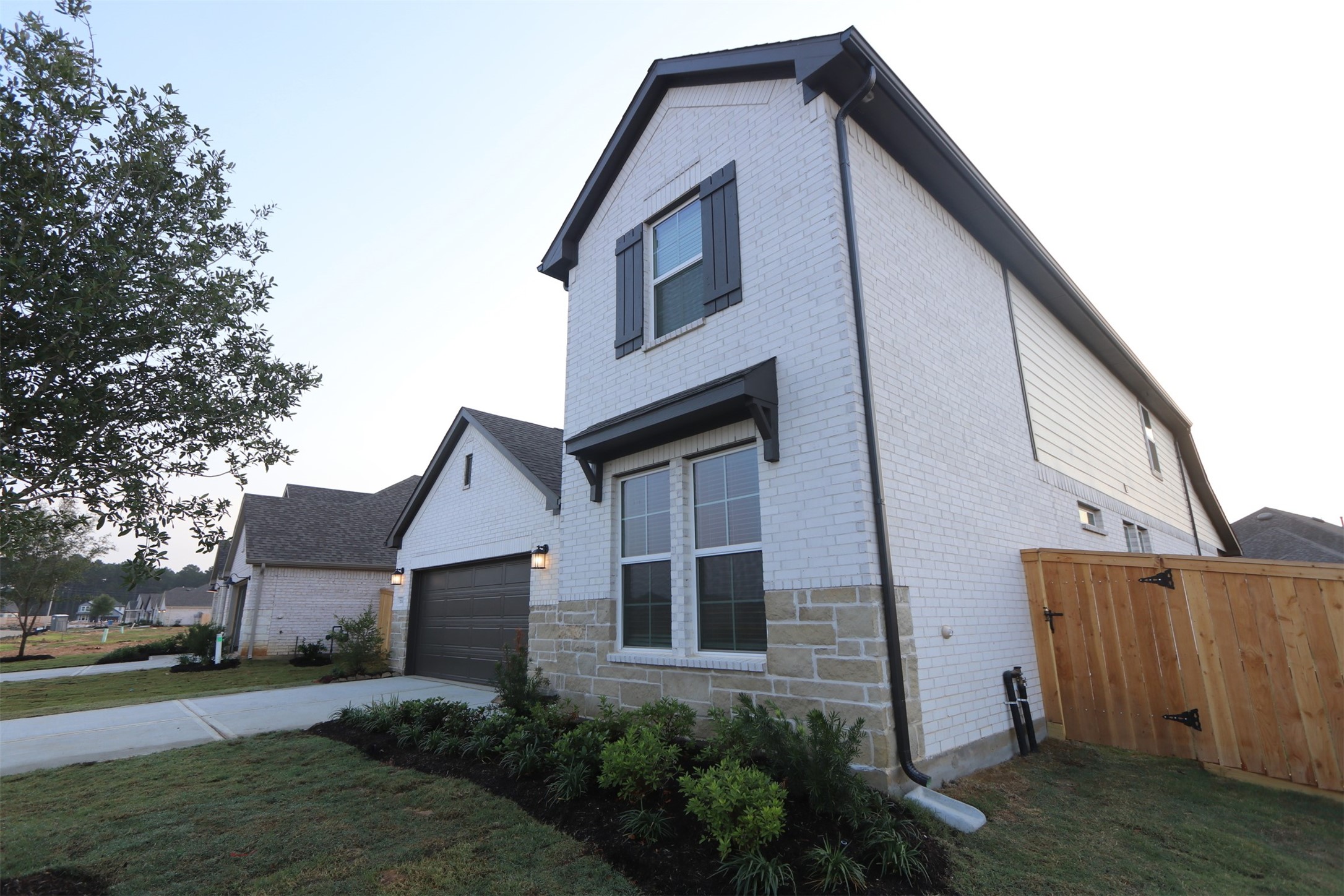 21302 Villa Spruce Lane Property Photo 8