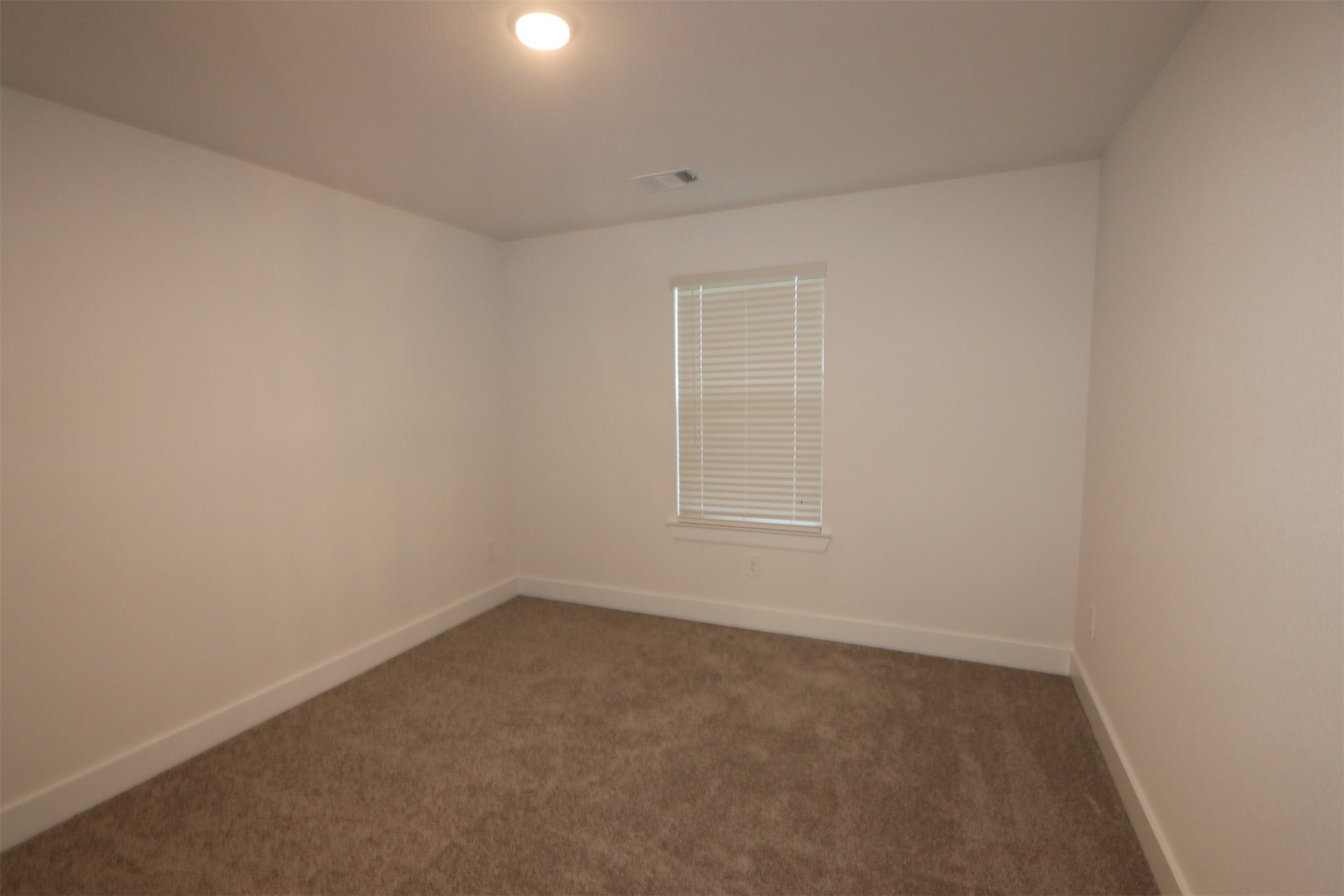 21302 Villa Spruce Lane Property Photo 17