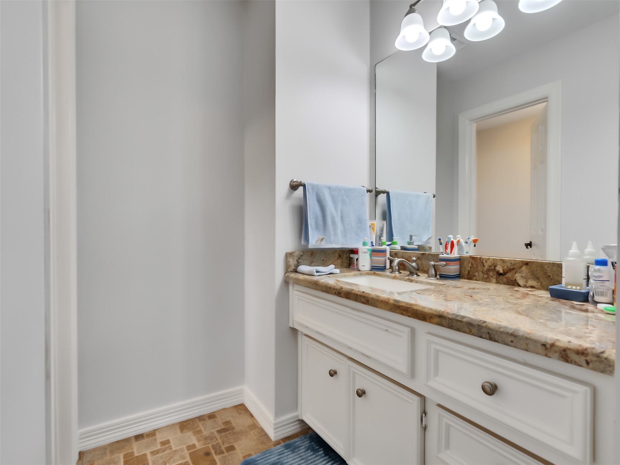 4807 Andover Street Property Photo 38