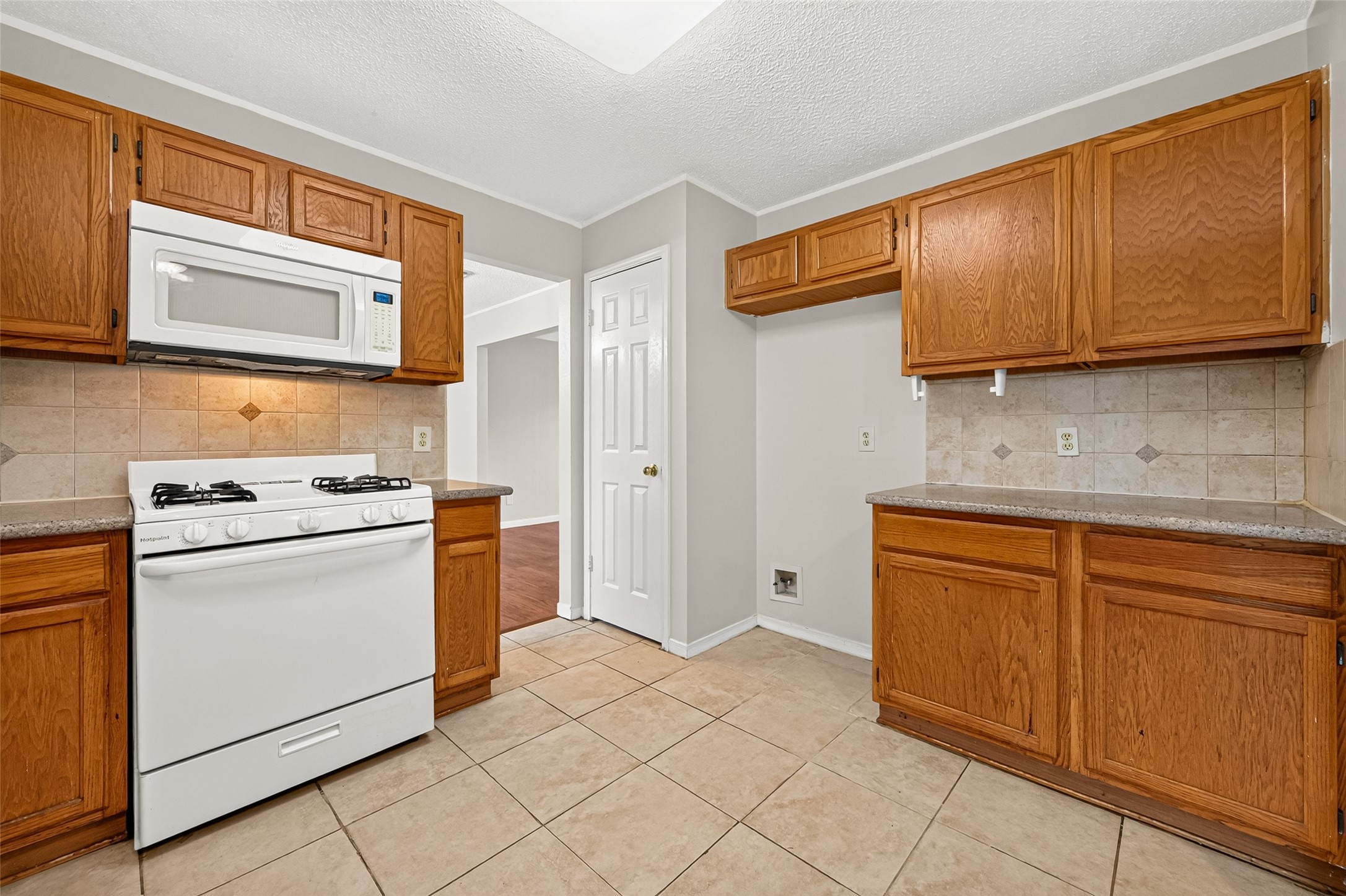10115 Storm Meadow Drive Property Photo 11