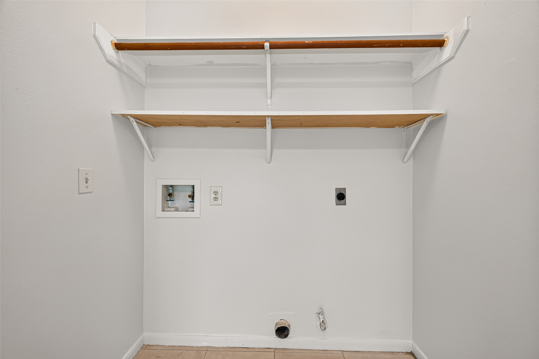 10115 Storm Meadow Drive Property Photo 13