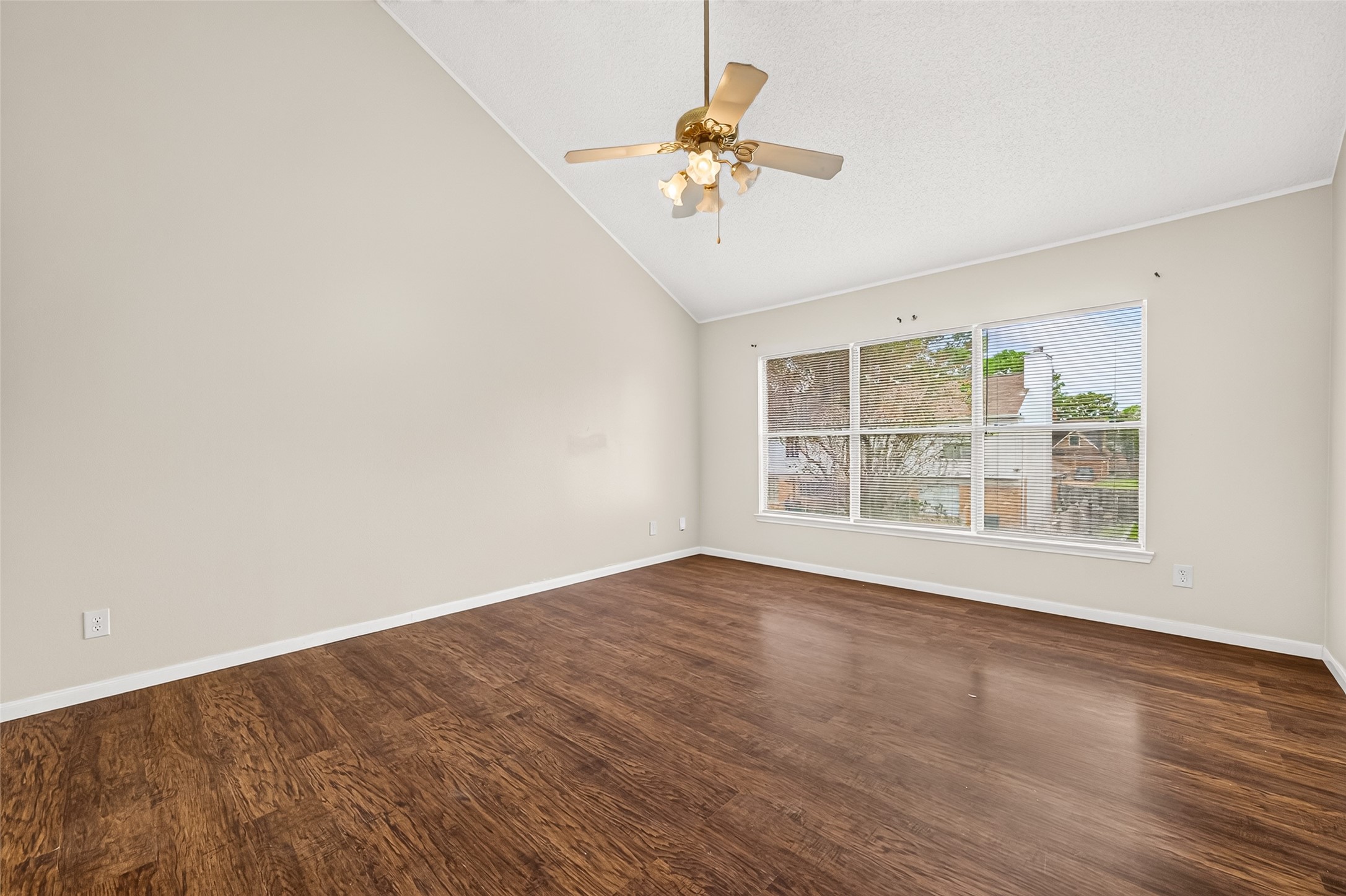 10115 Storm Meadow Drive Property Photo 14
