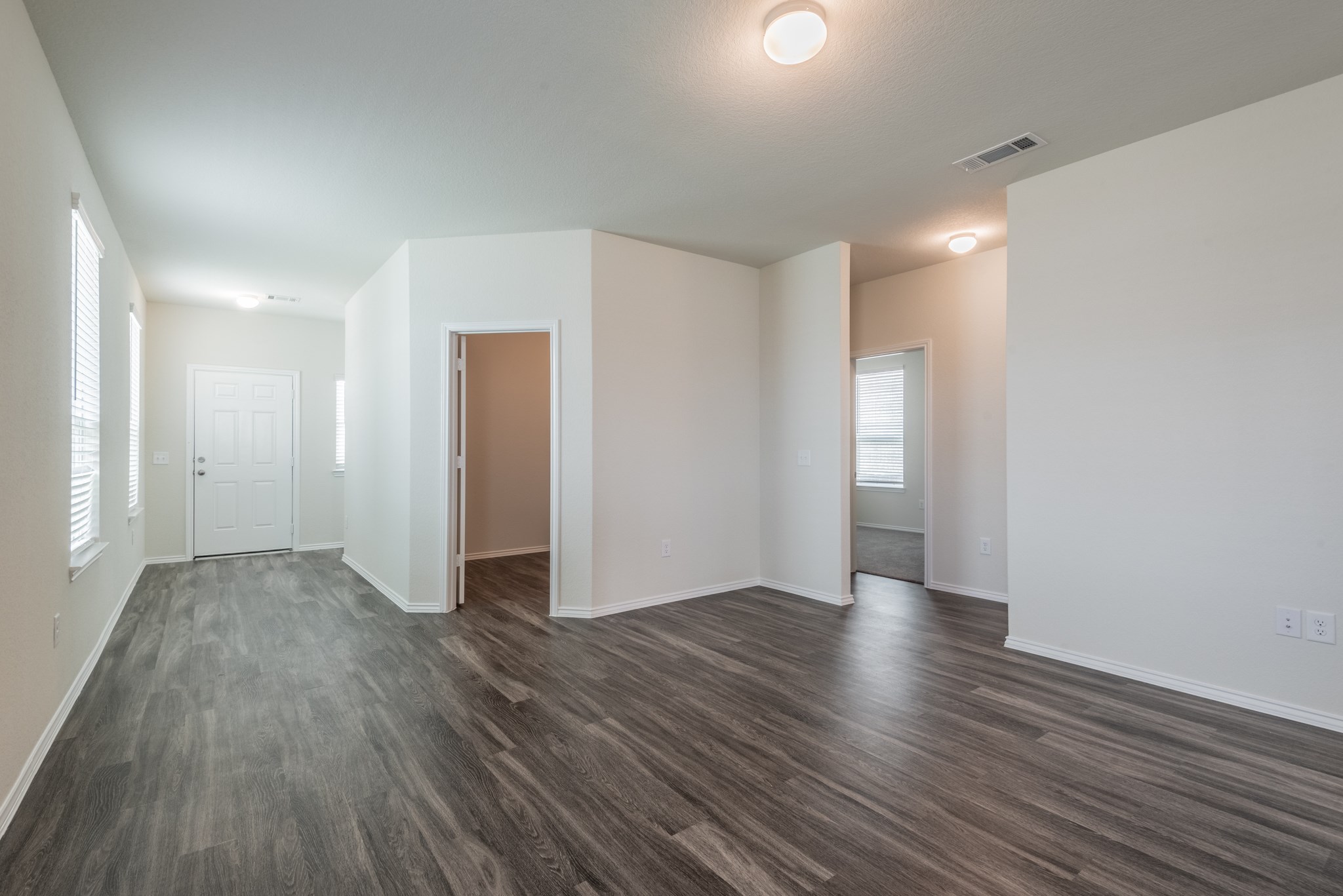 5715 Pampus Prairie Road Property Photo 4