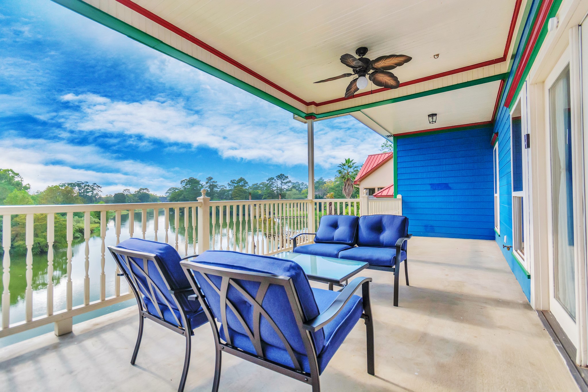 1730 Lakeshore Drive Property Photo 4