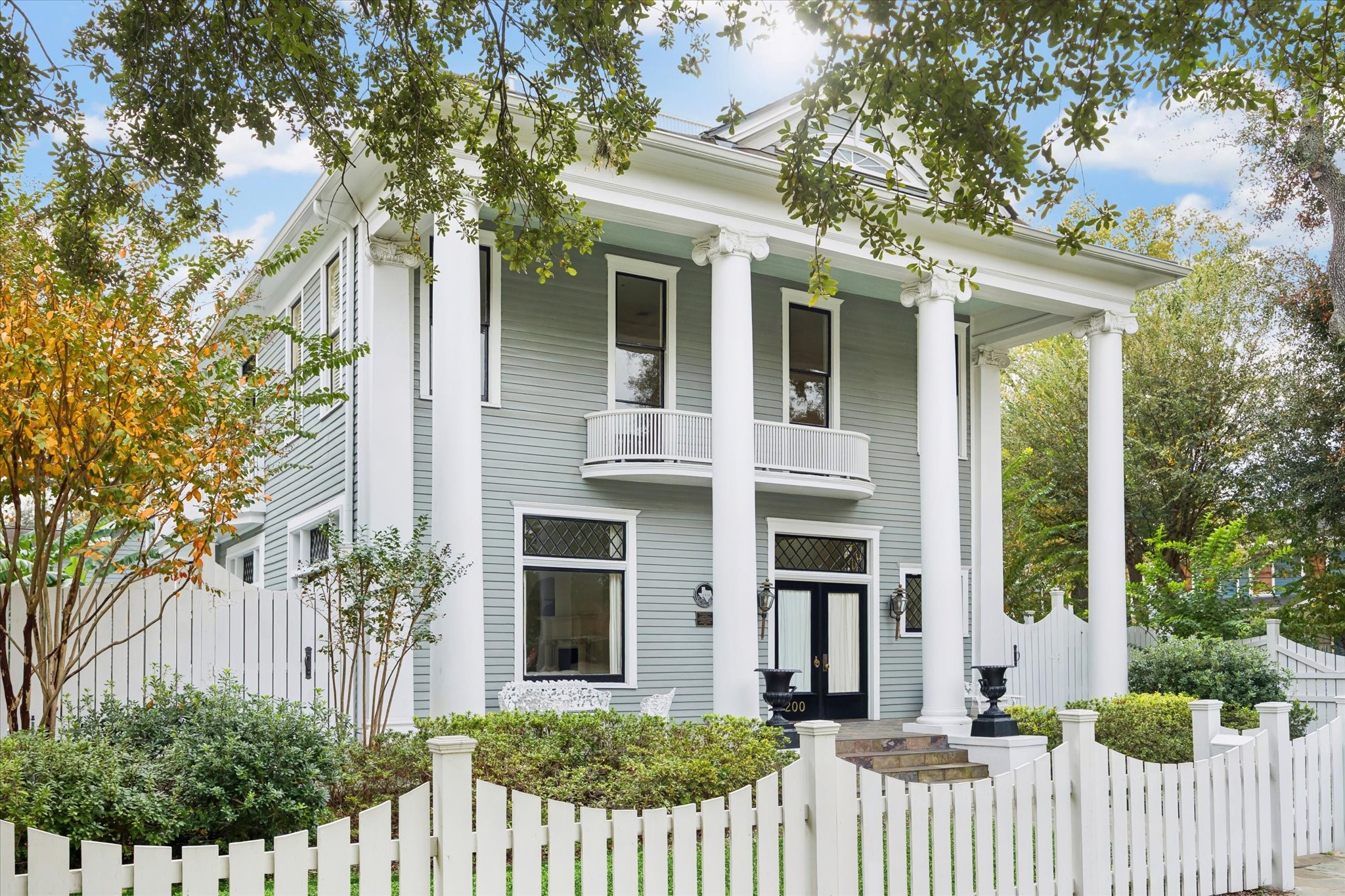 200 Westmoreland Street Property Photo 1