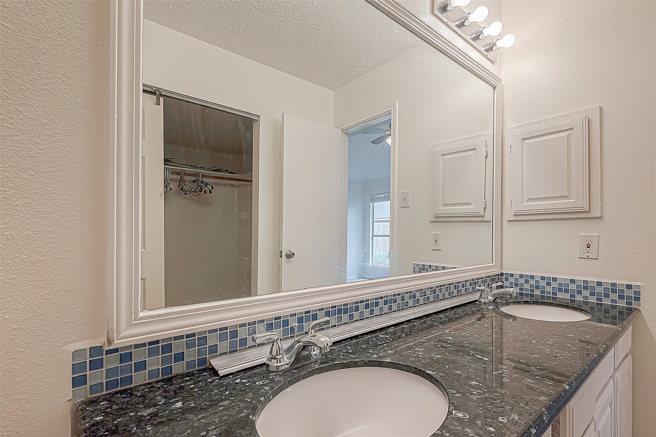 9323 Spindlewood Drive Property Photo 5