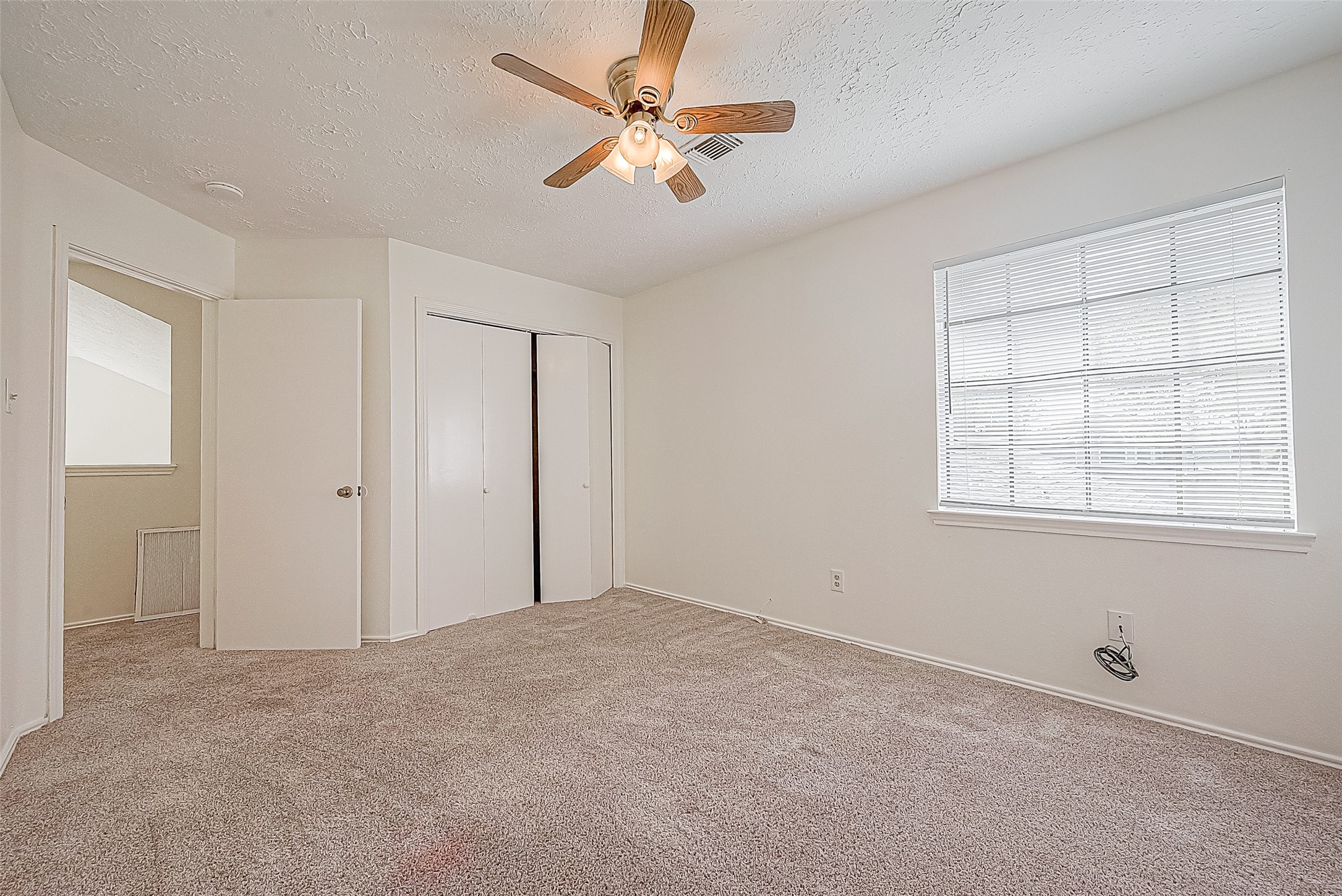 9323 Spindlewood Drive Property Photo 12