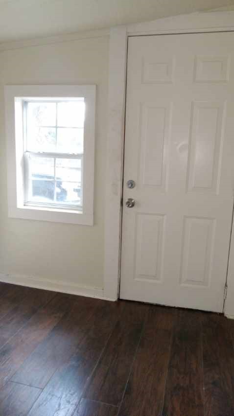 416 N Erskine Street Property Photo 2