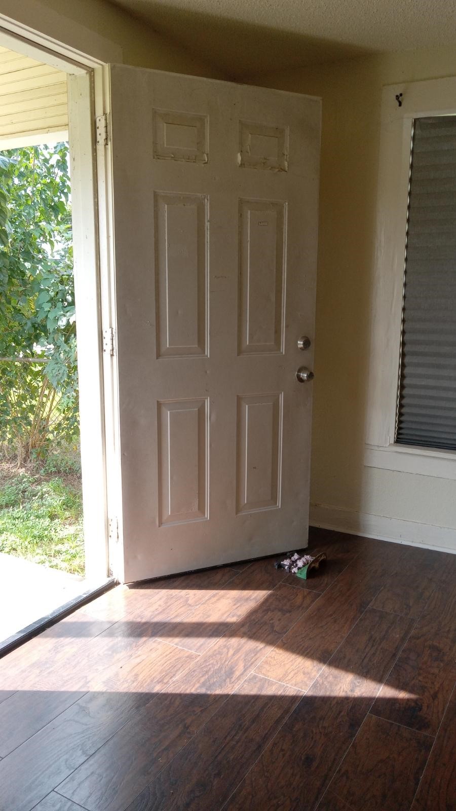 416 N Erskine Street Property Photo 9