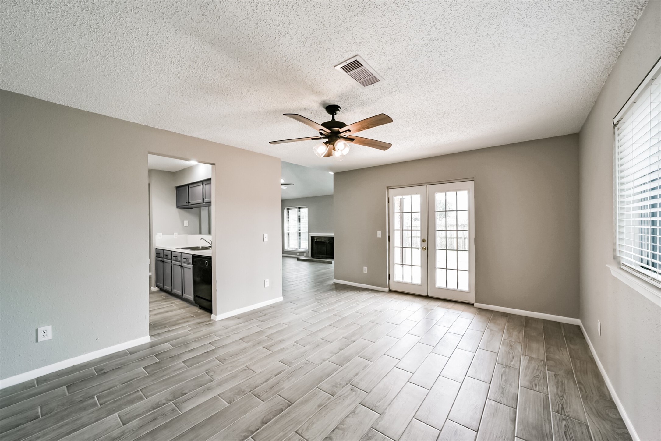 1613 Brook Meadow Drive Property Photo 9