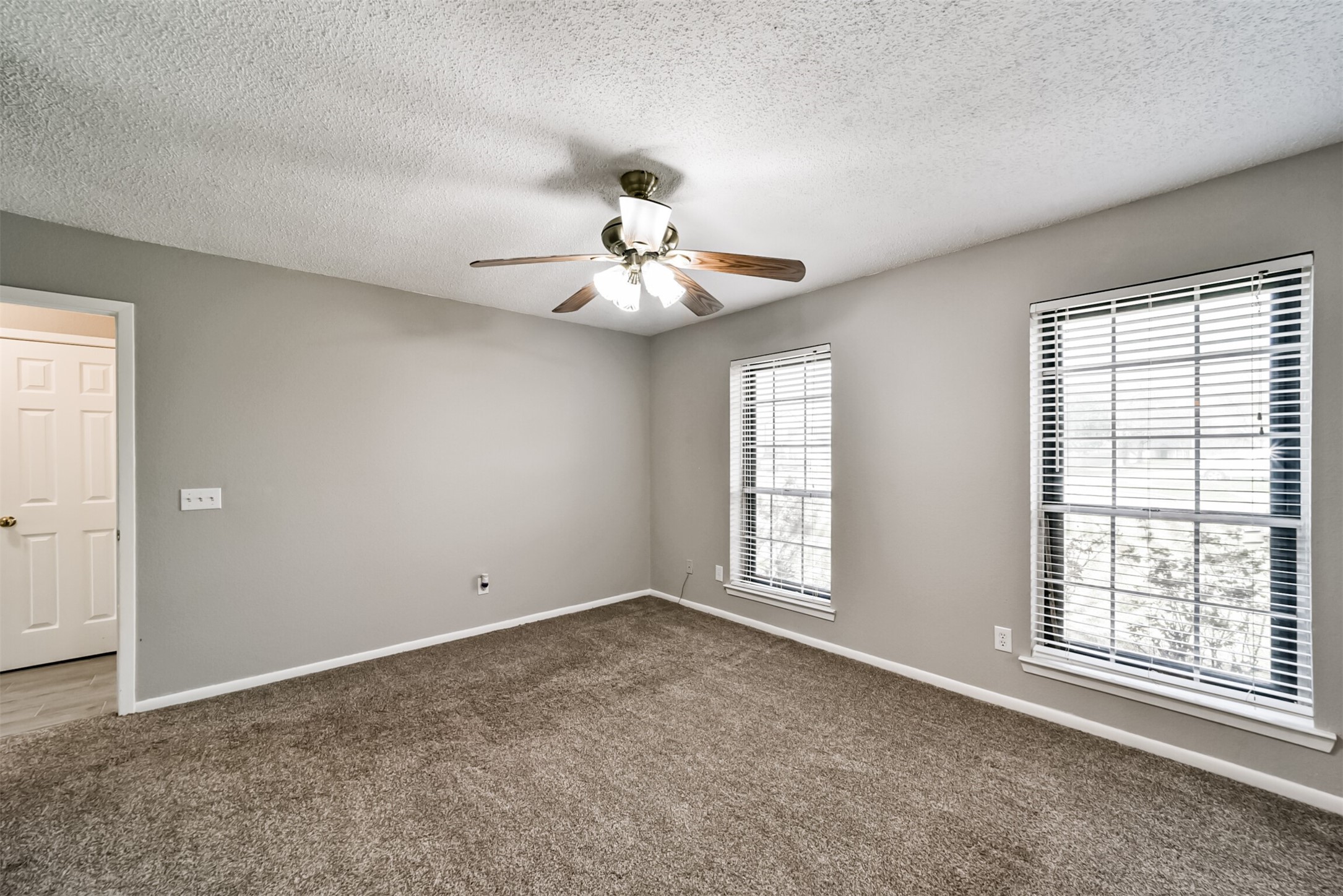 1613 Brook Meadow Drive Property Photo 12