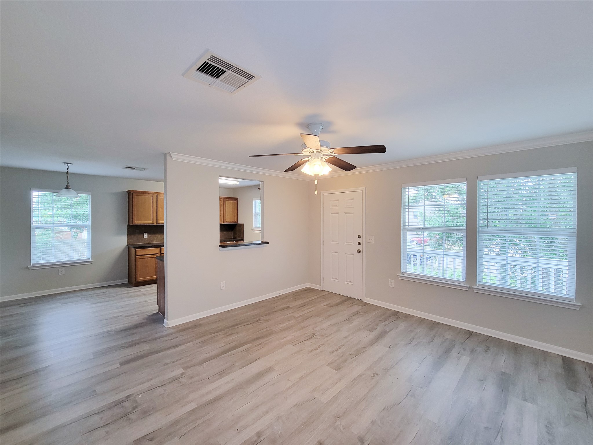 315 20th Property Photo 5