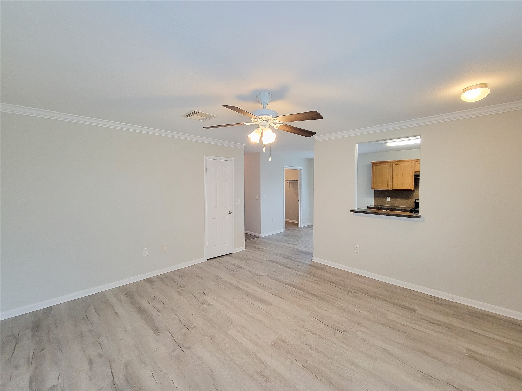 315 20th Property Photo 6