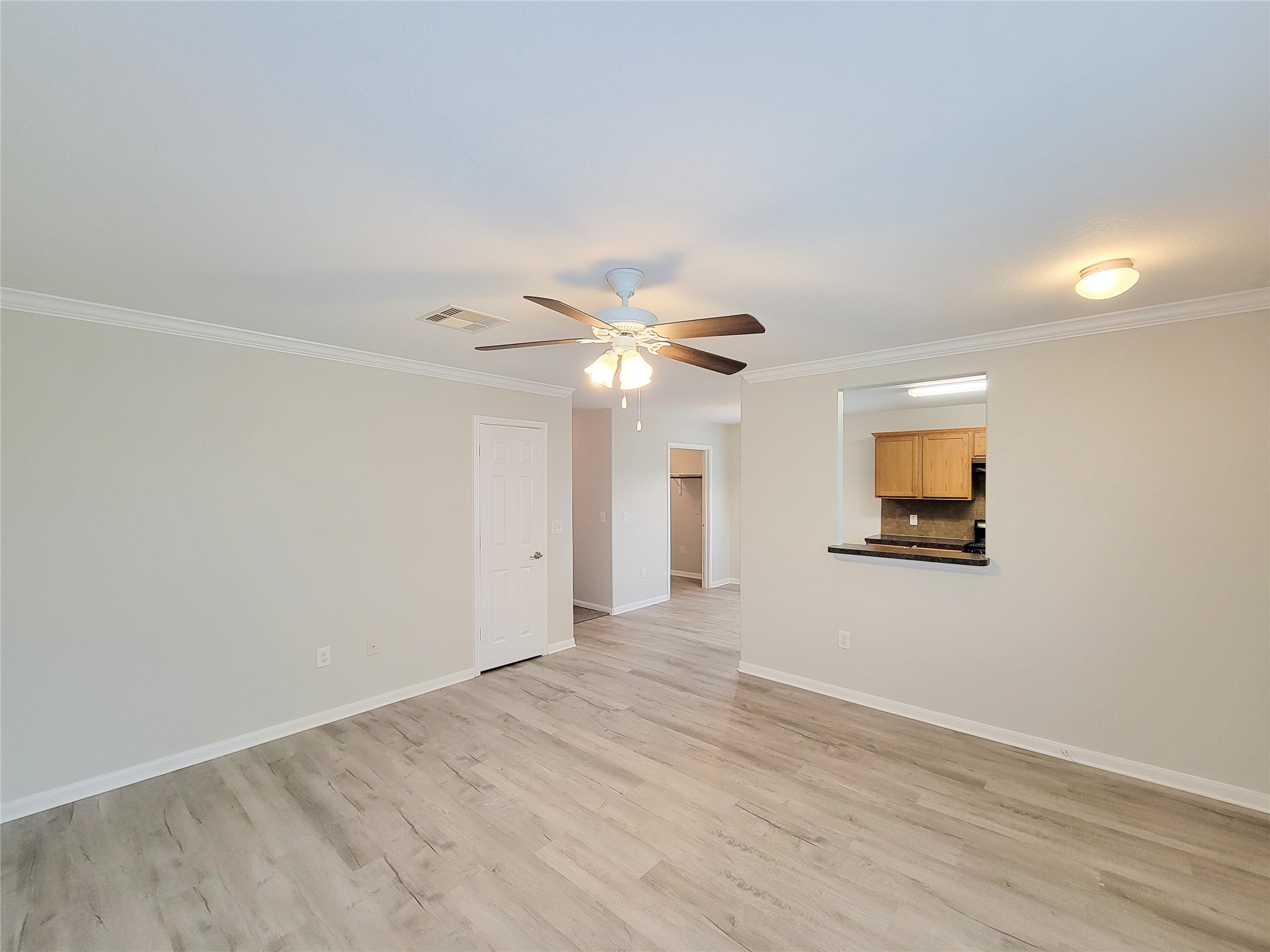 315 20th Property Photo 8