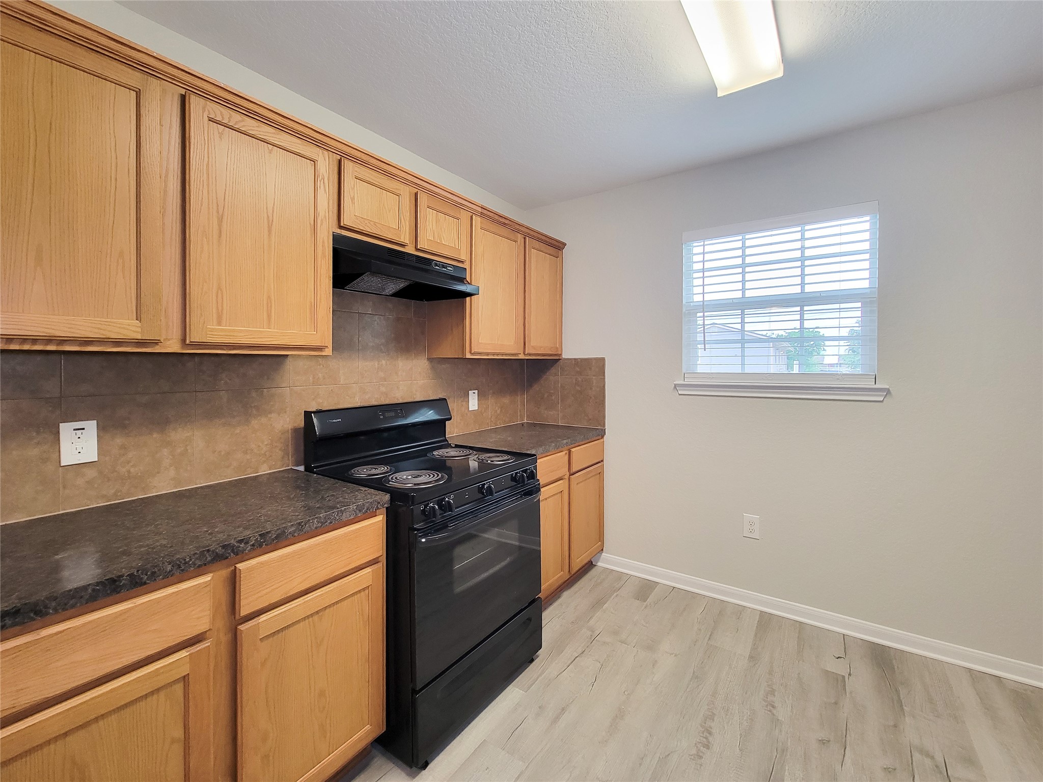 315 20th Property Photo 10