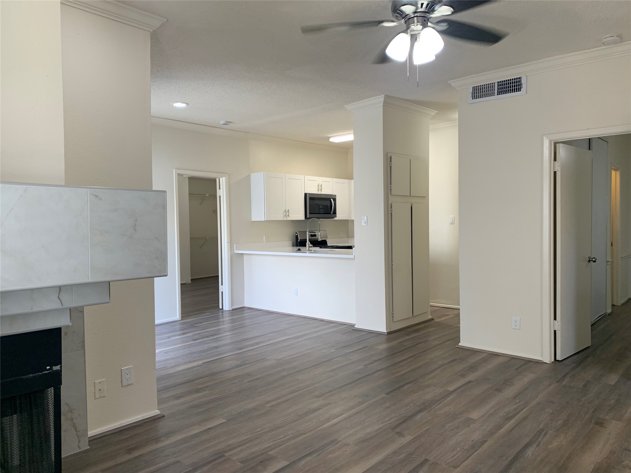 2710 Grants Lake Boulevard B4 Property Photo 1