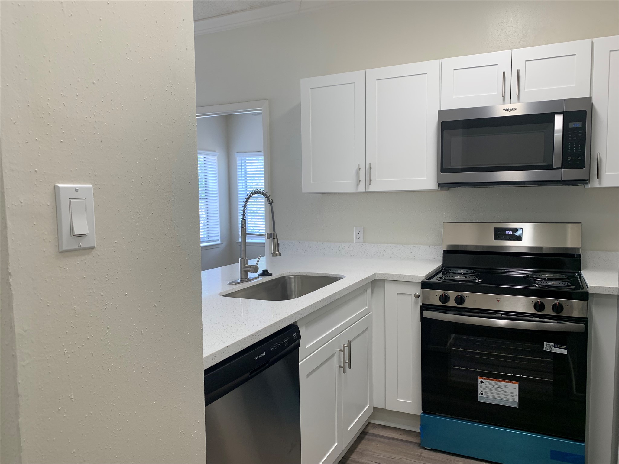 2710 Grants Lake Boulevard B4 Property Photo 3