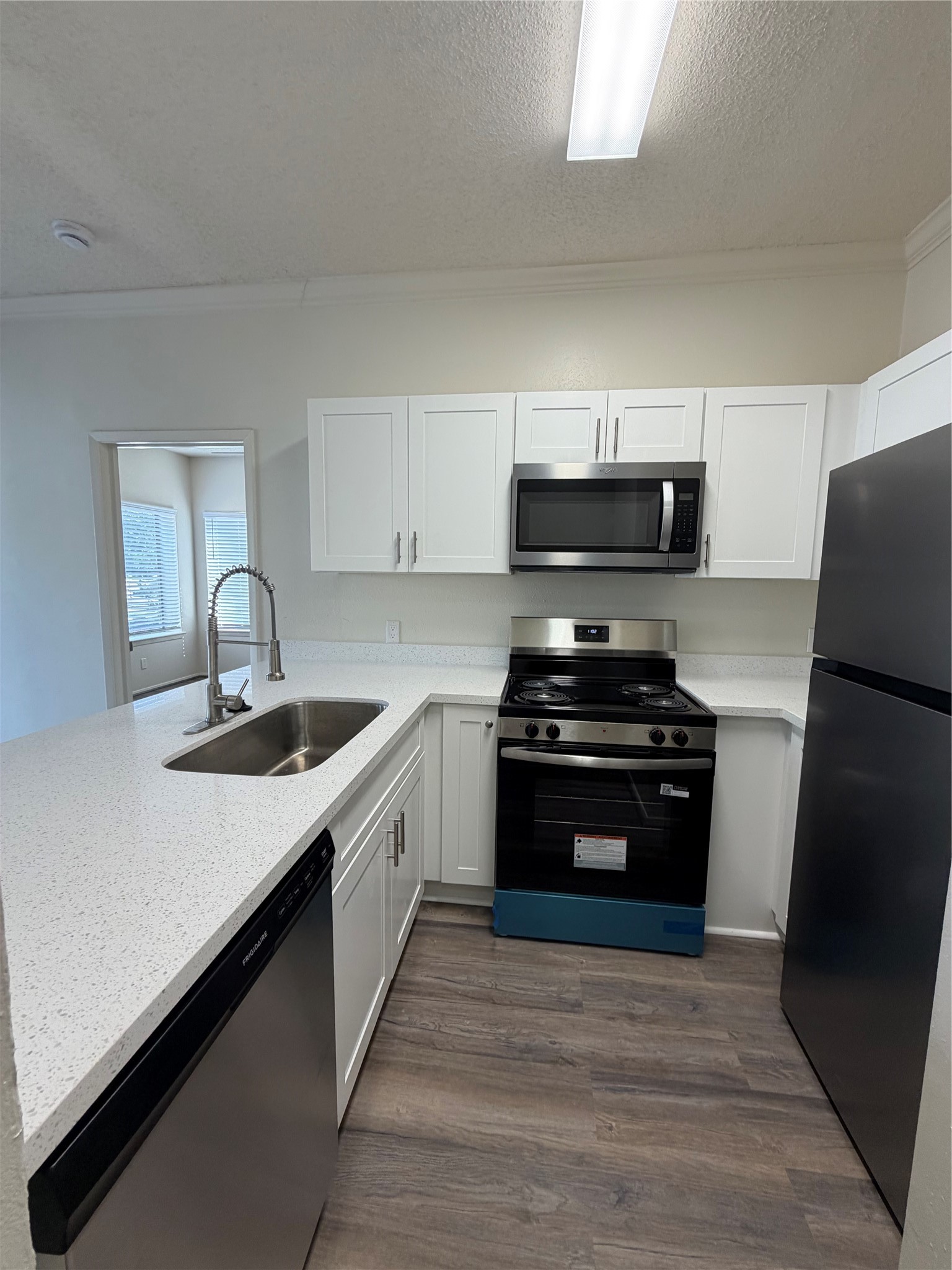 2710 Grants Lake Boulevard B4 Property Photo 4